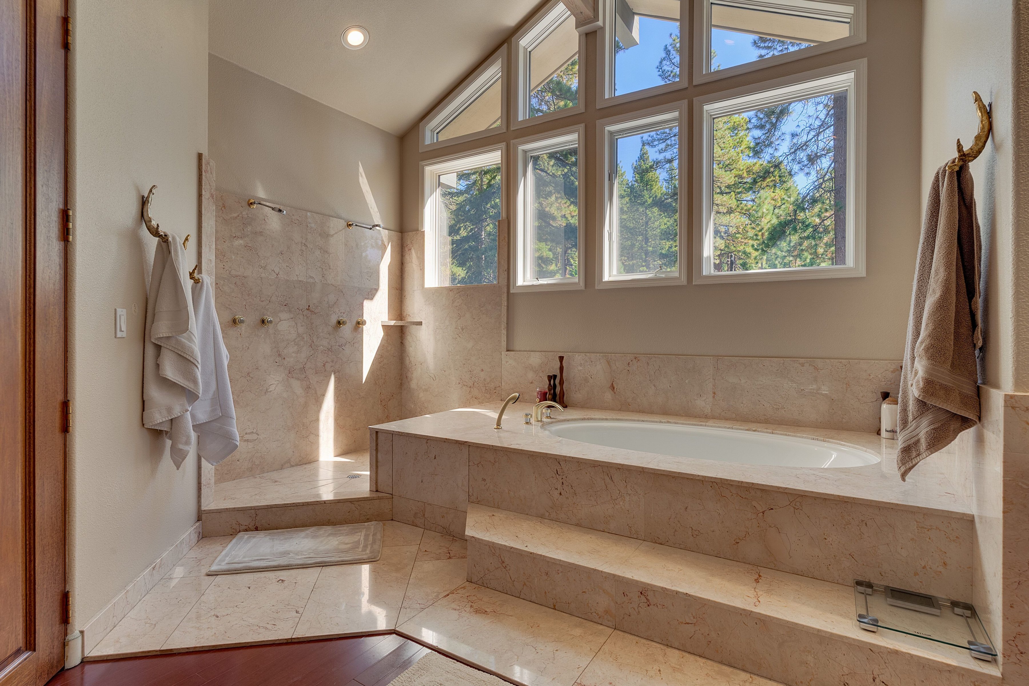 998 Third Green Court