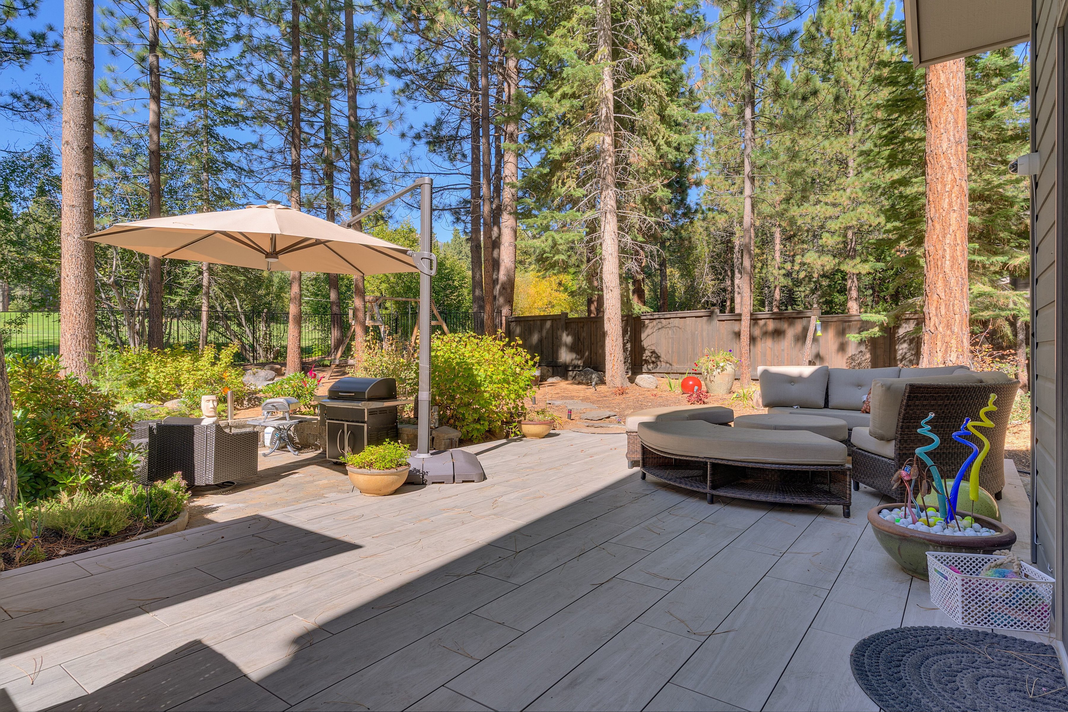 998 Third Green Court