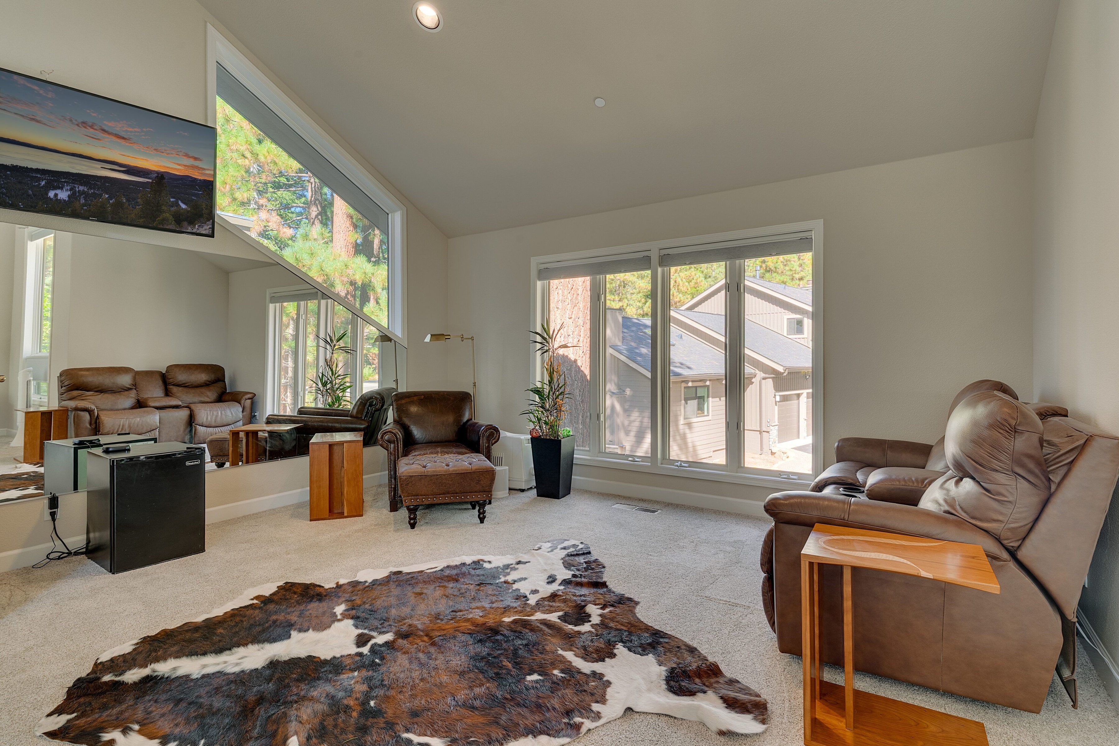 998 Third Green Court