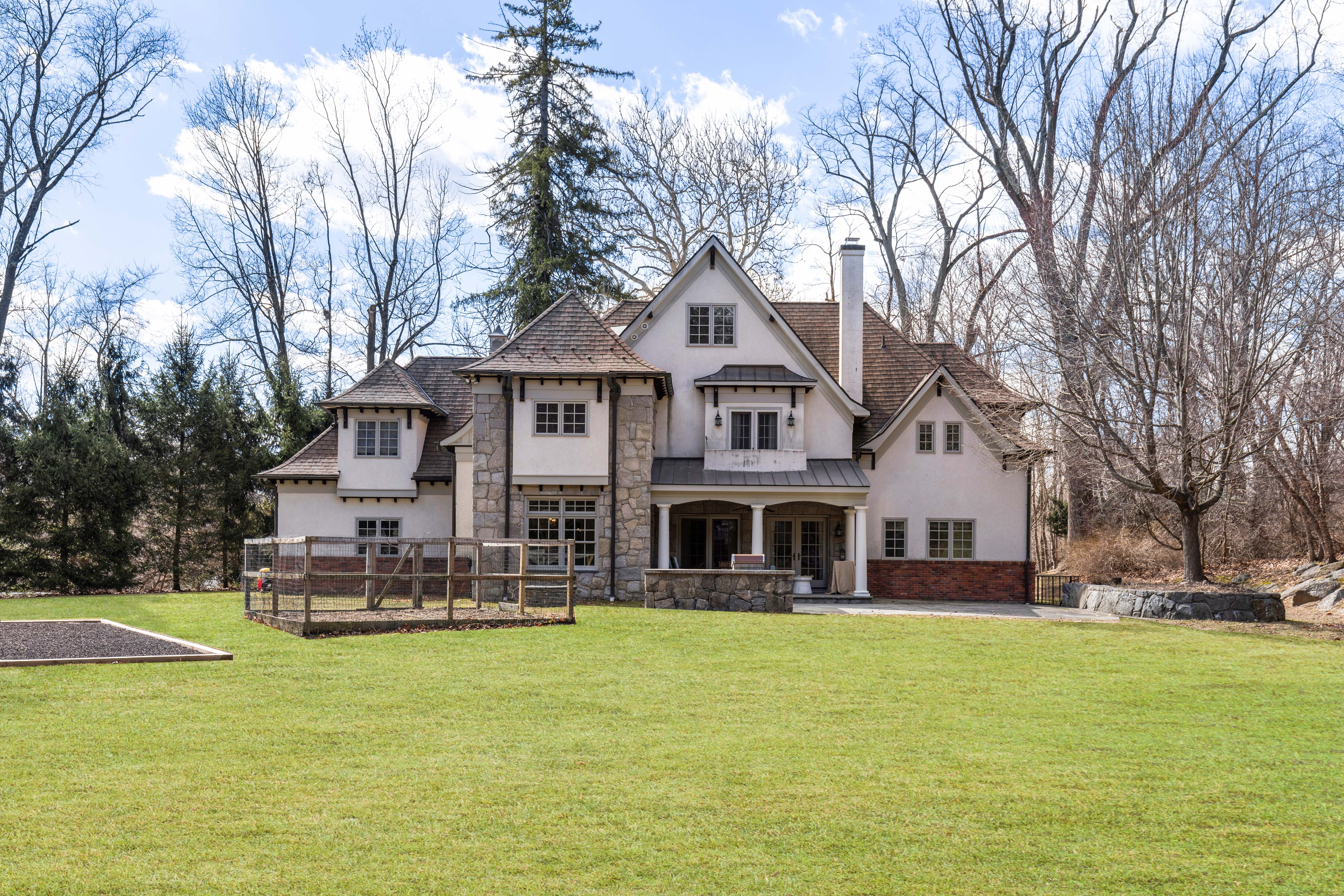 87 Harriman Road
