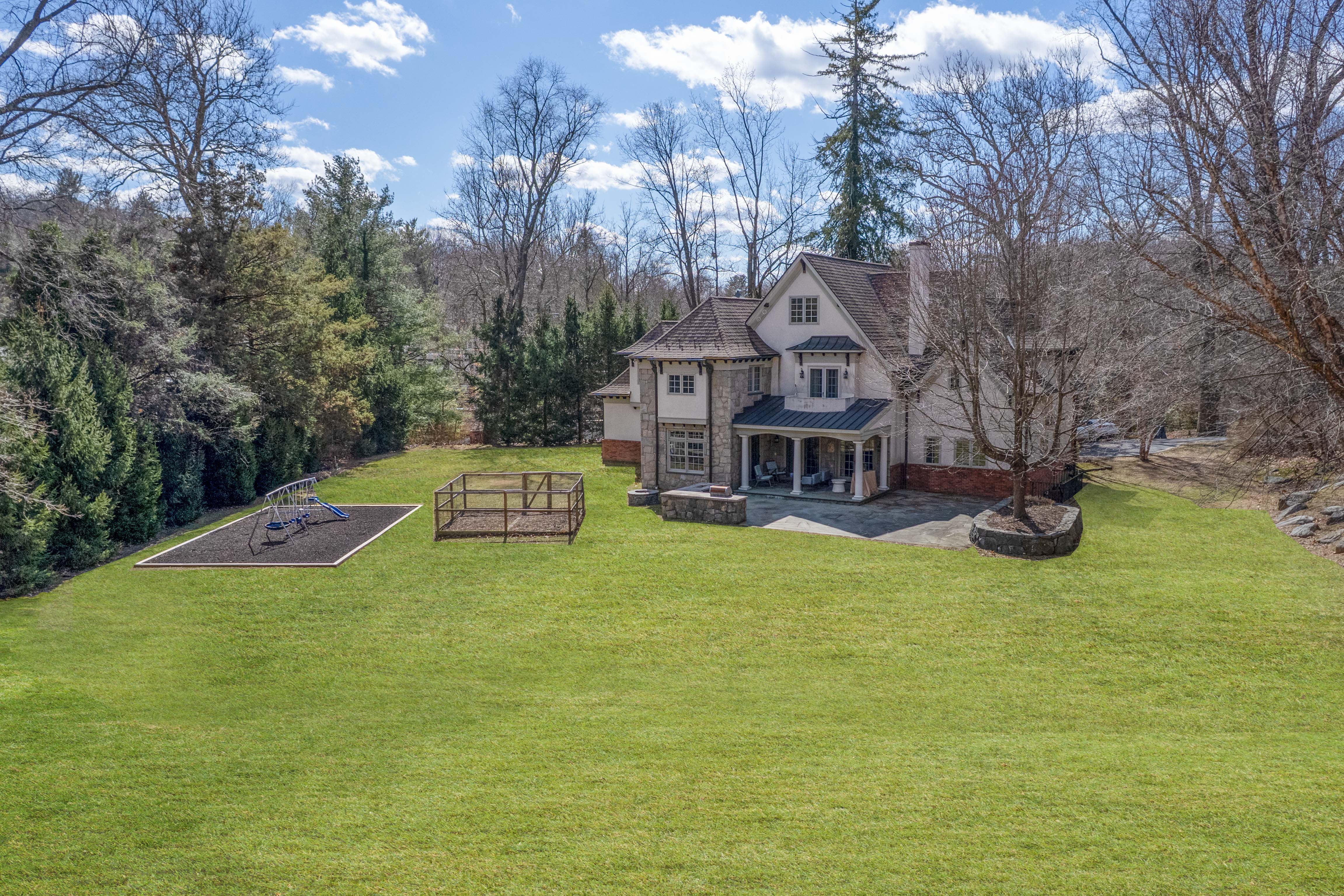 87 Harriman Road