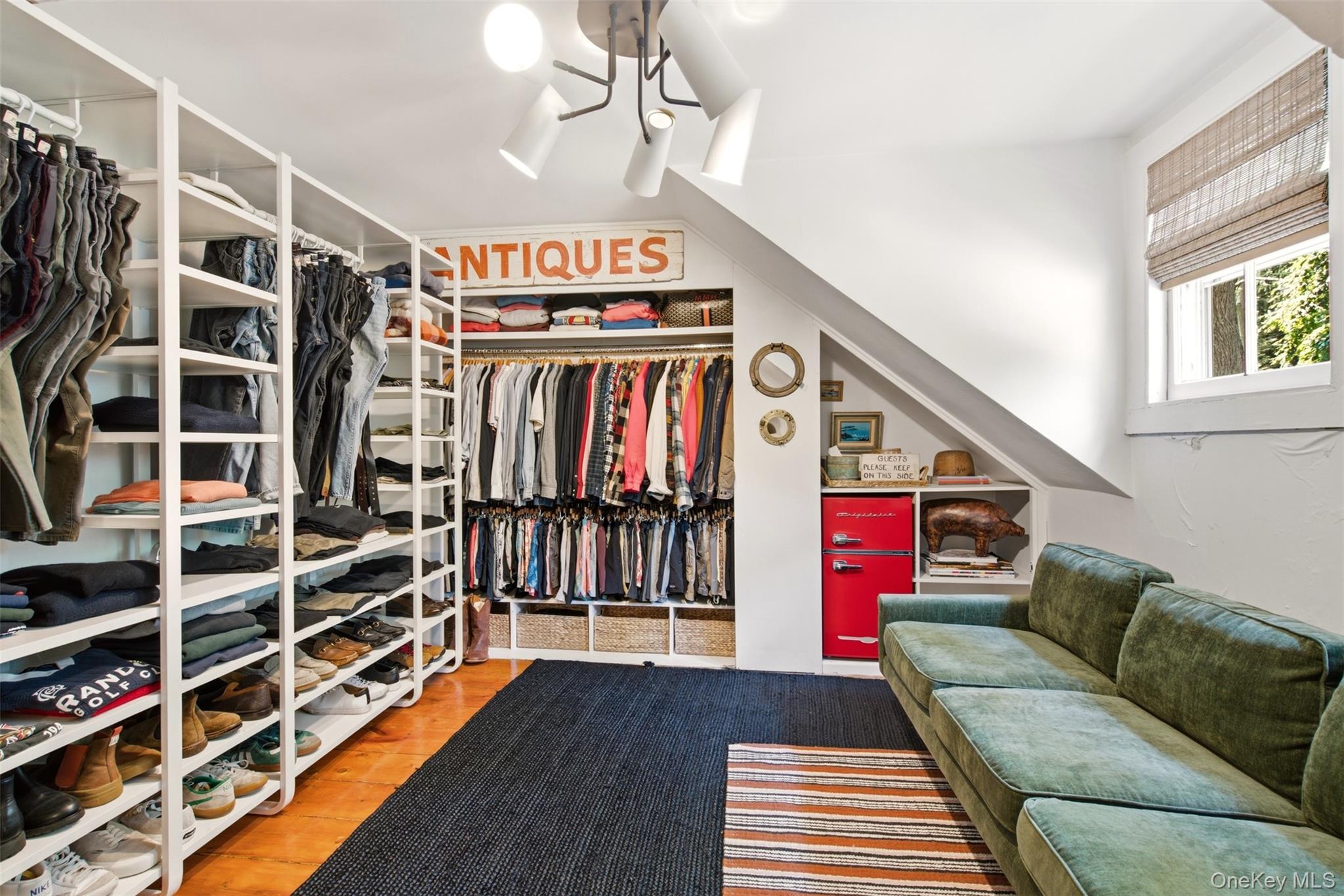 1394 Ridge Road