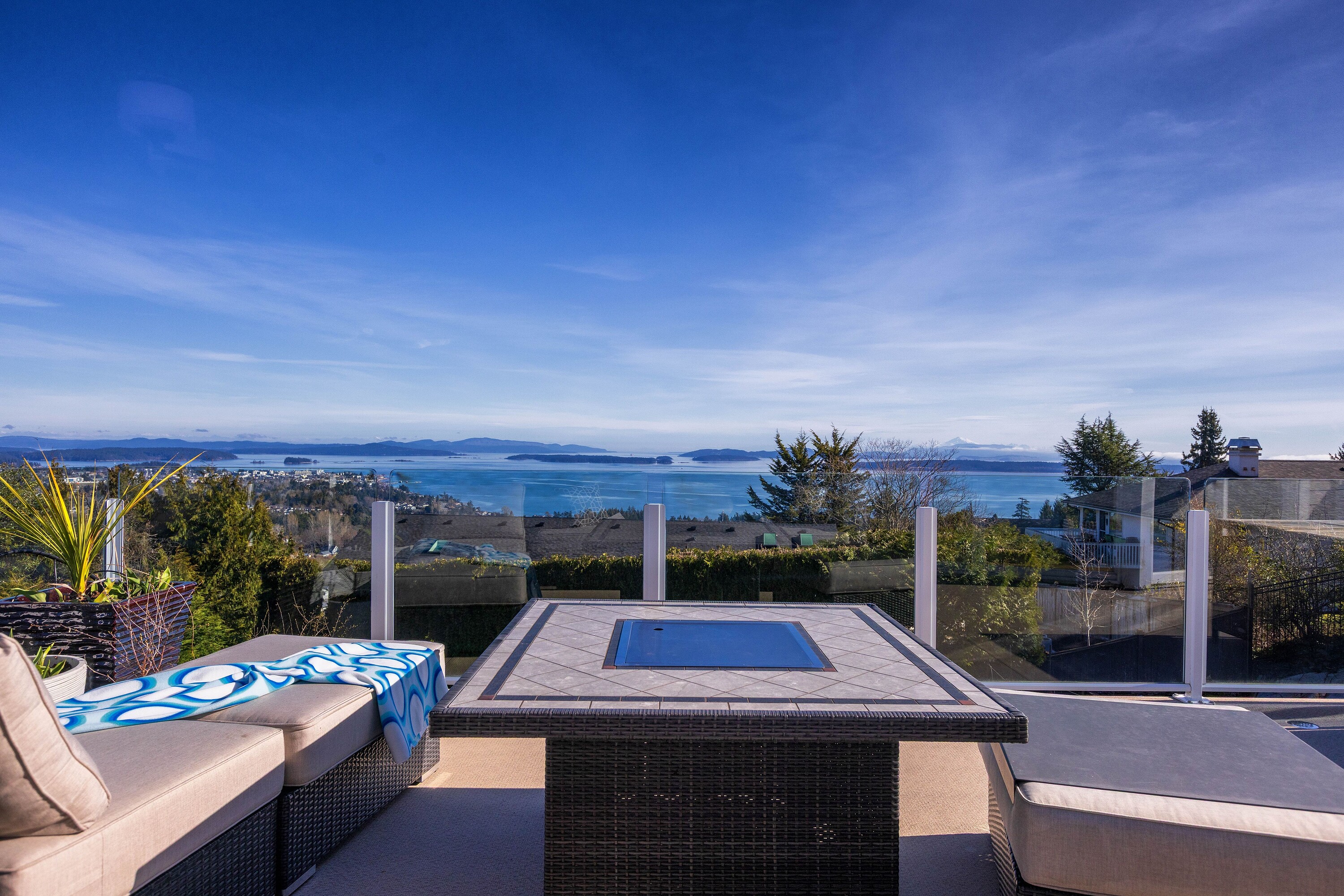 1736 Mayneview Terrace