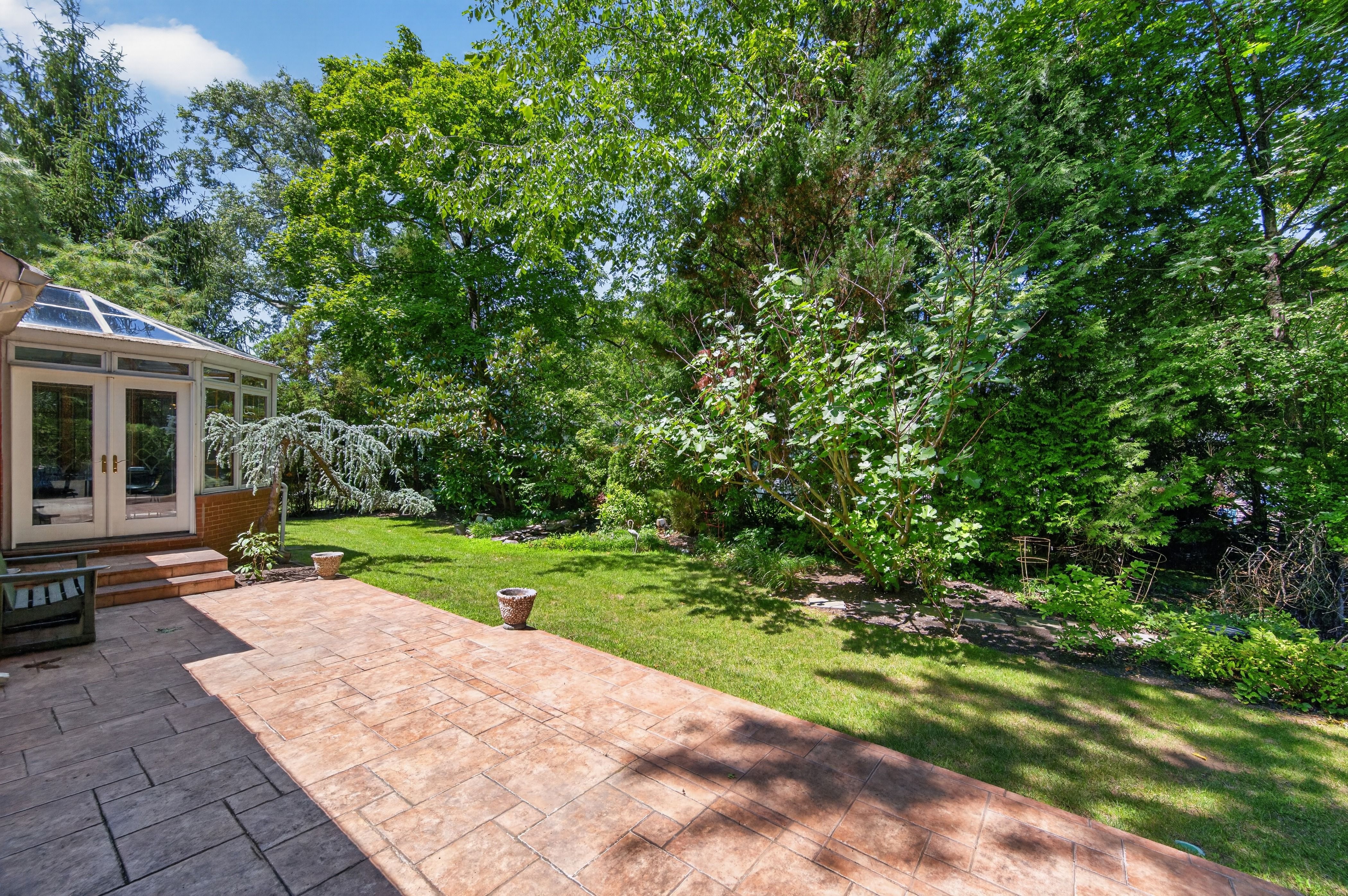 4 Waring Drive 