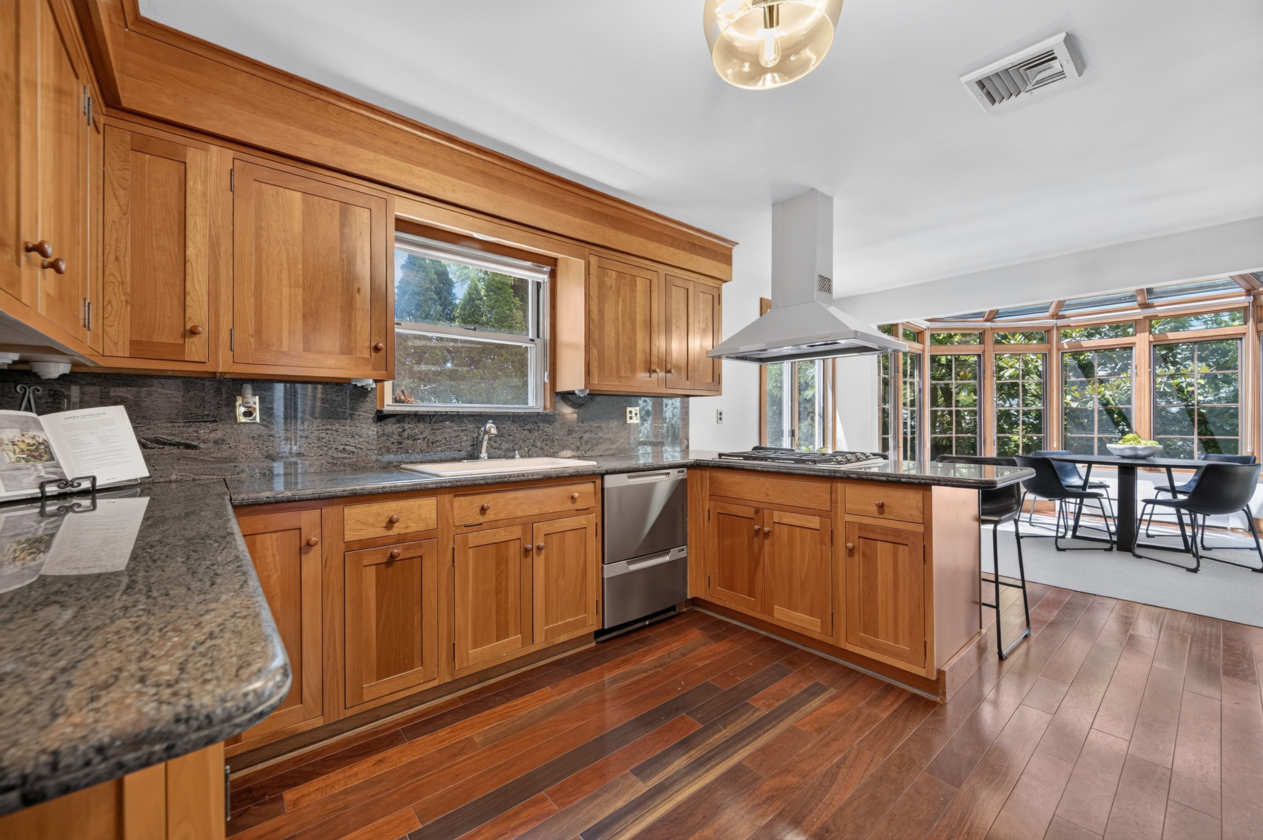 4 Waring Drive 