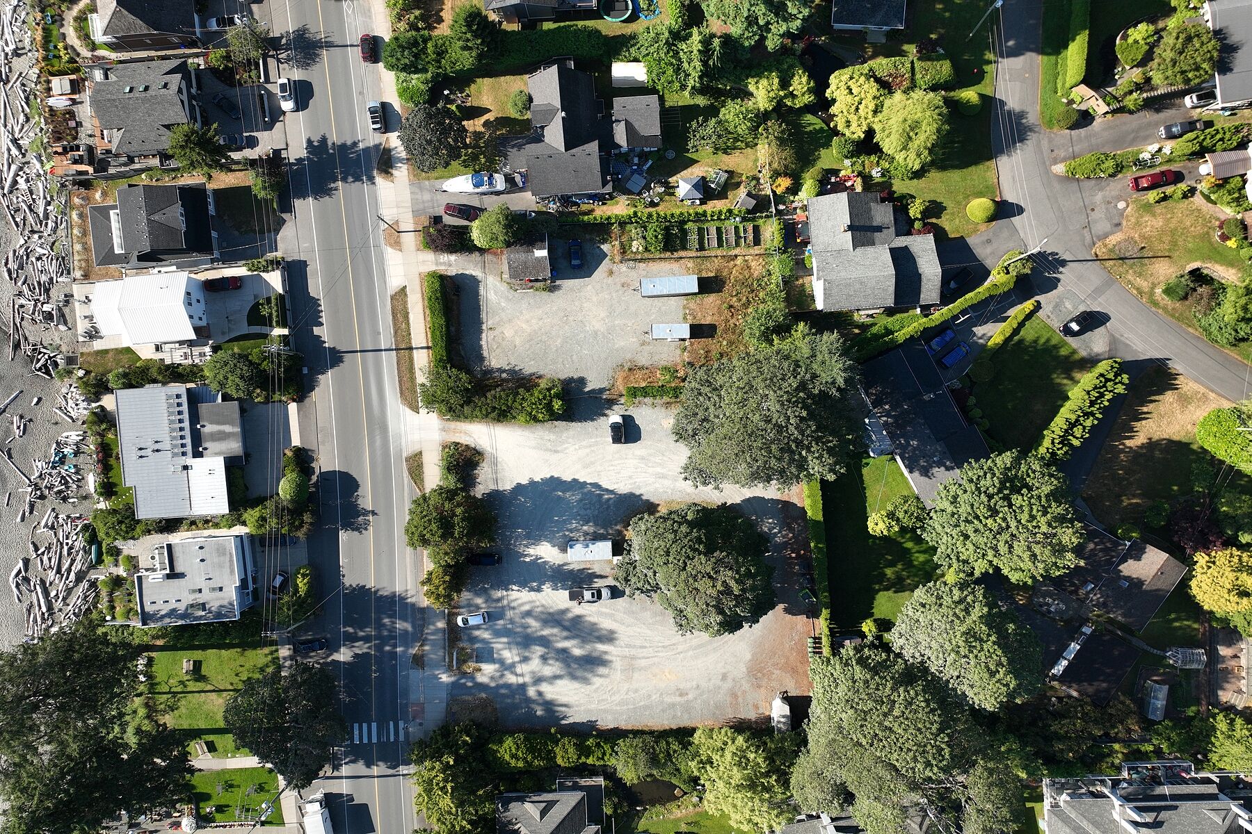 5090,94,98 Cordova Bay Road