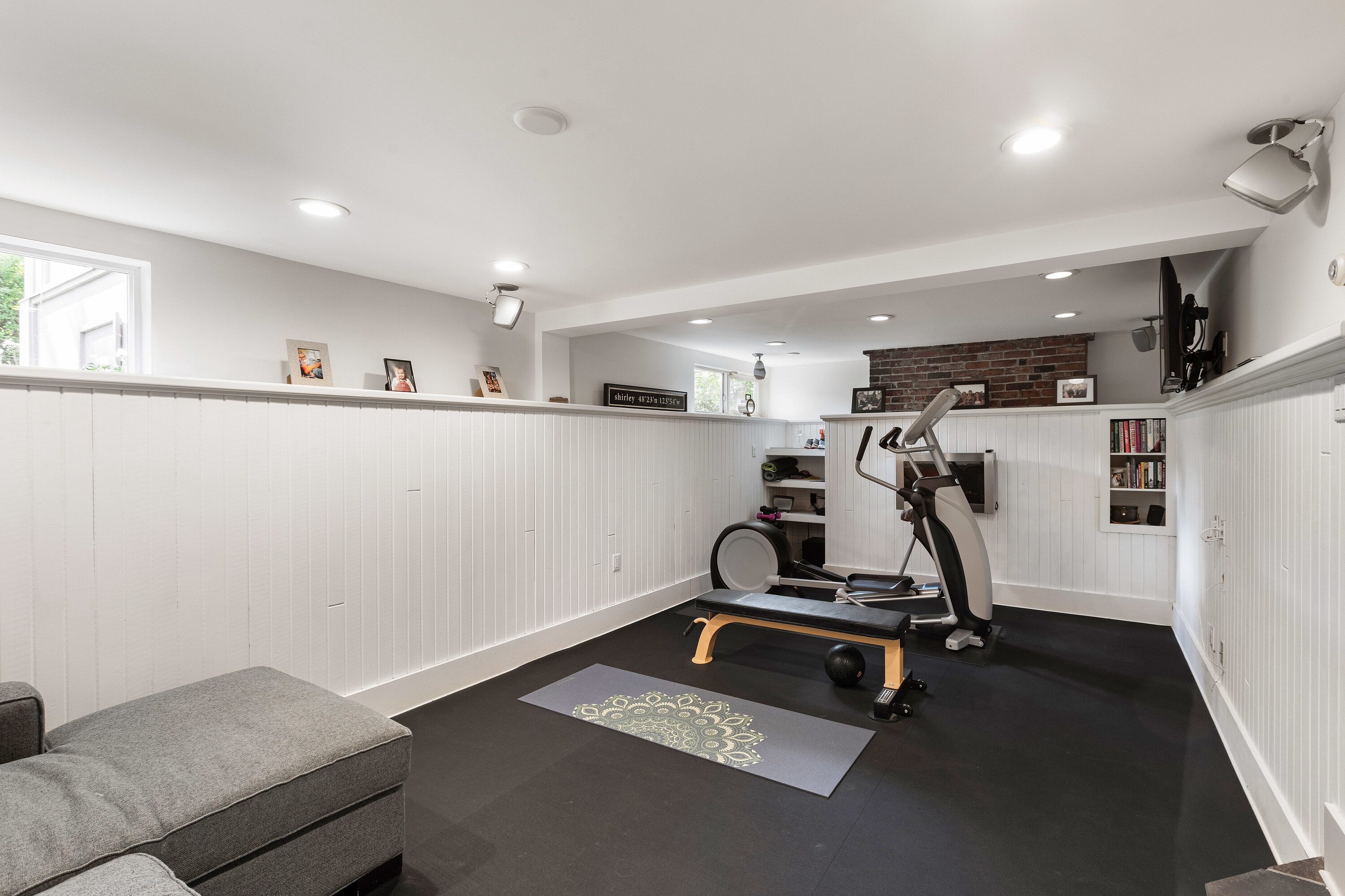 2655 Shady Lane