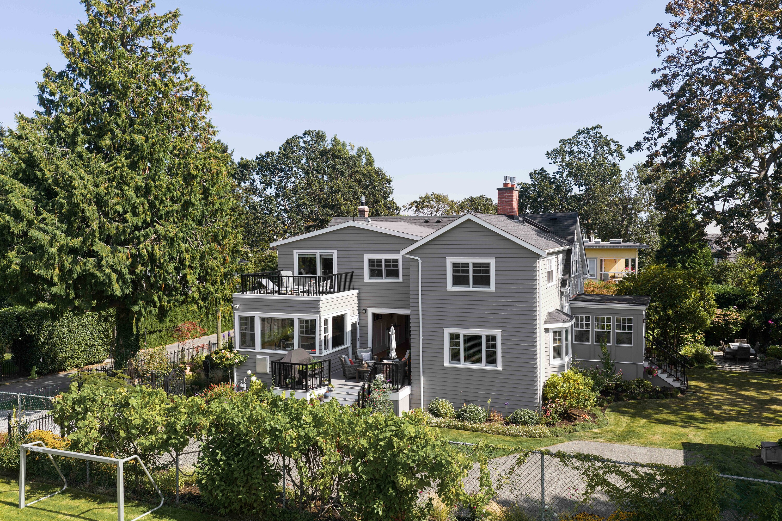2655 Shady Lane