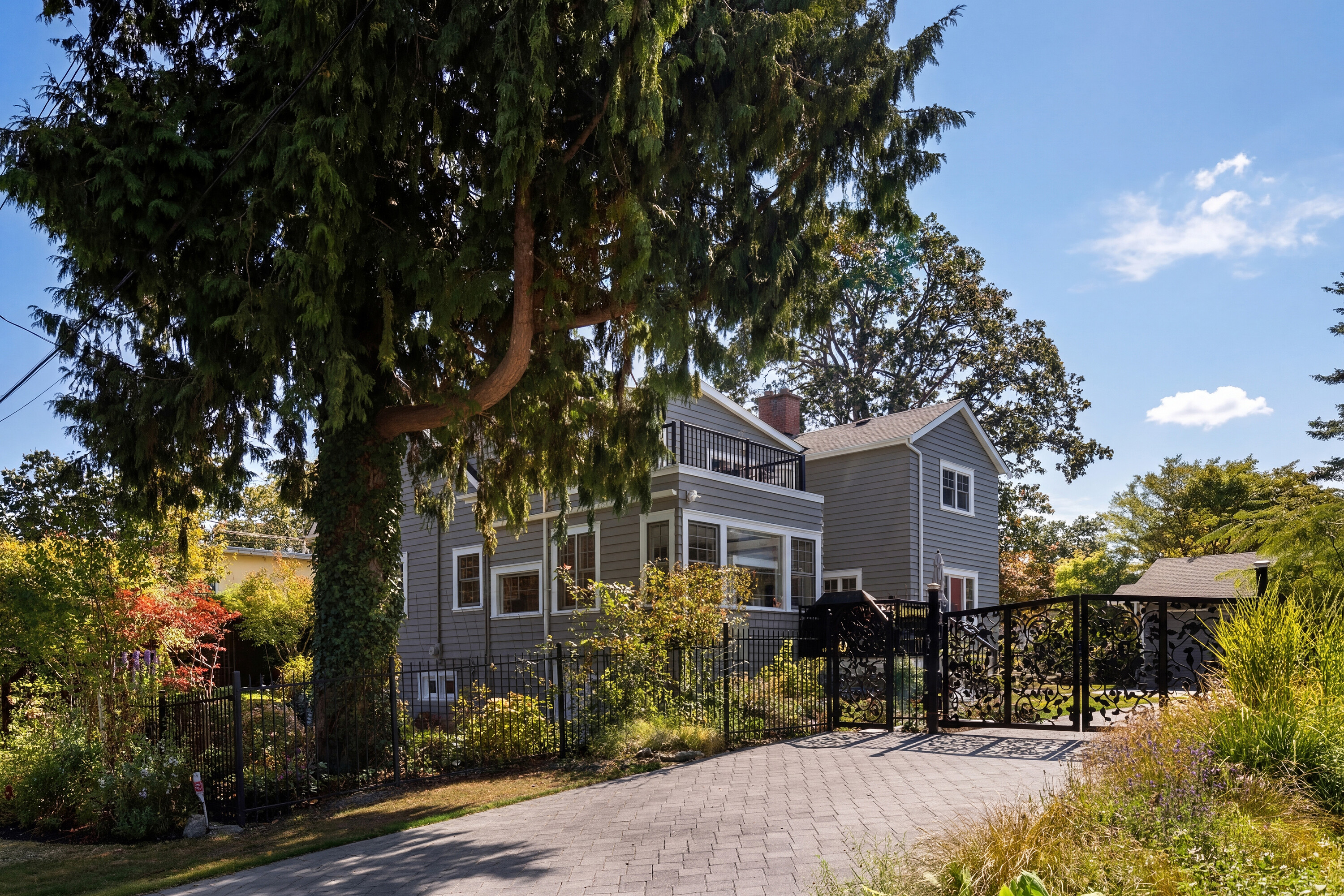 2655 Shady Lane