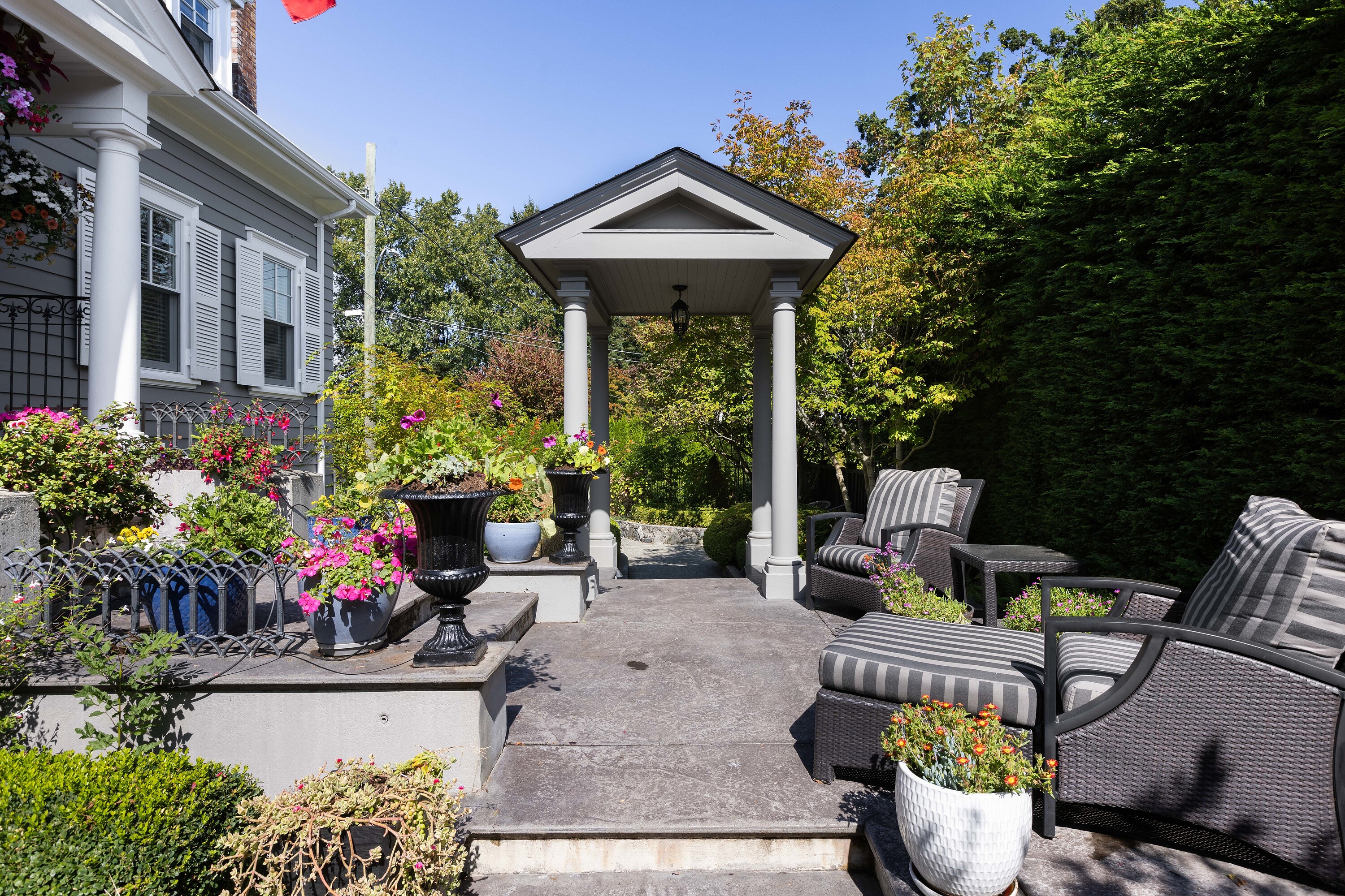 2655 Shady Lane