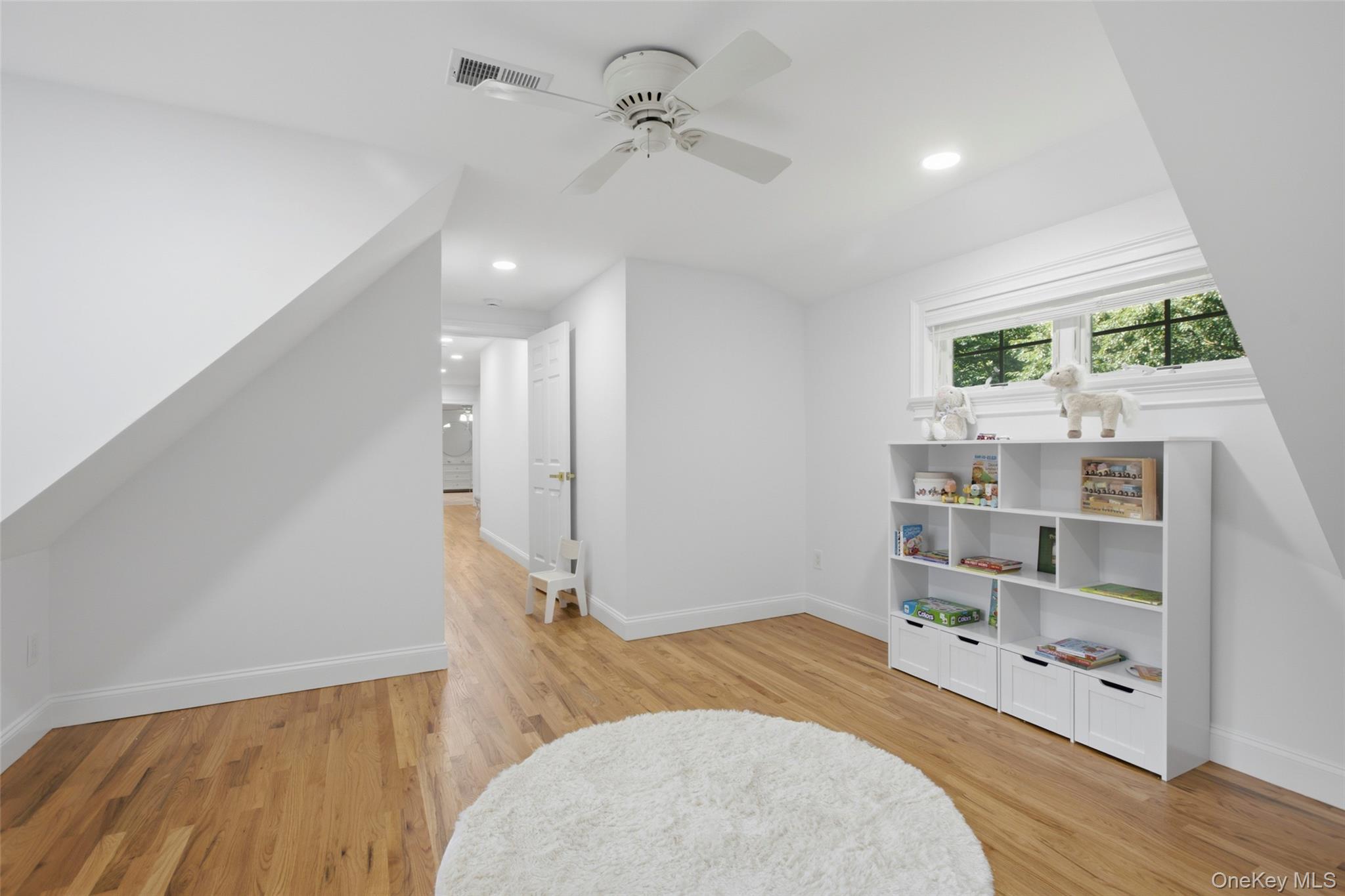 17 Nadworny Lane