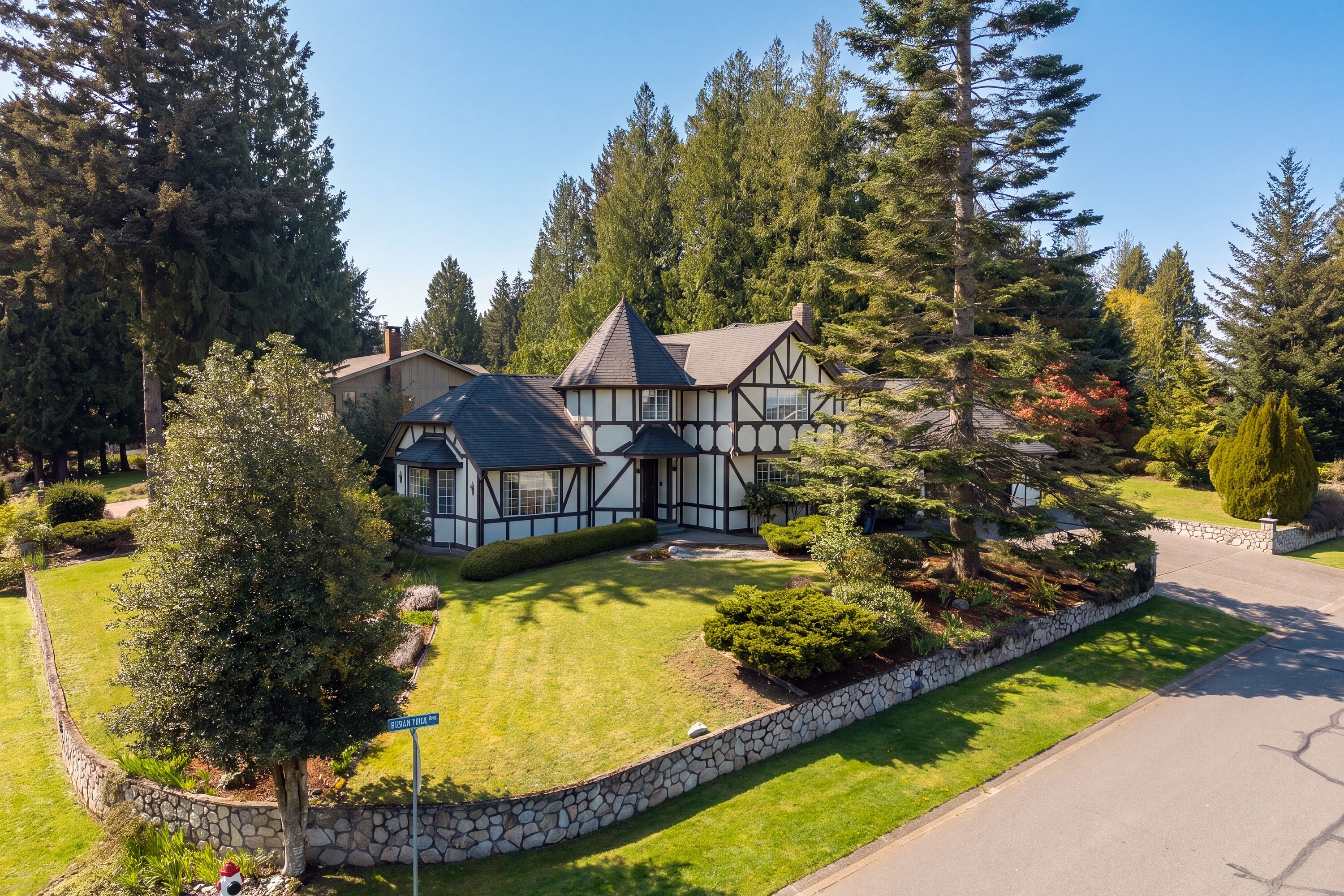1753 Mayneview Terrace
