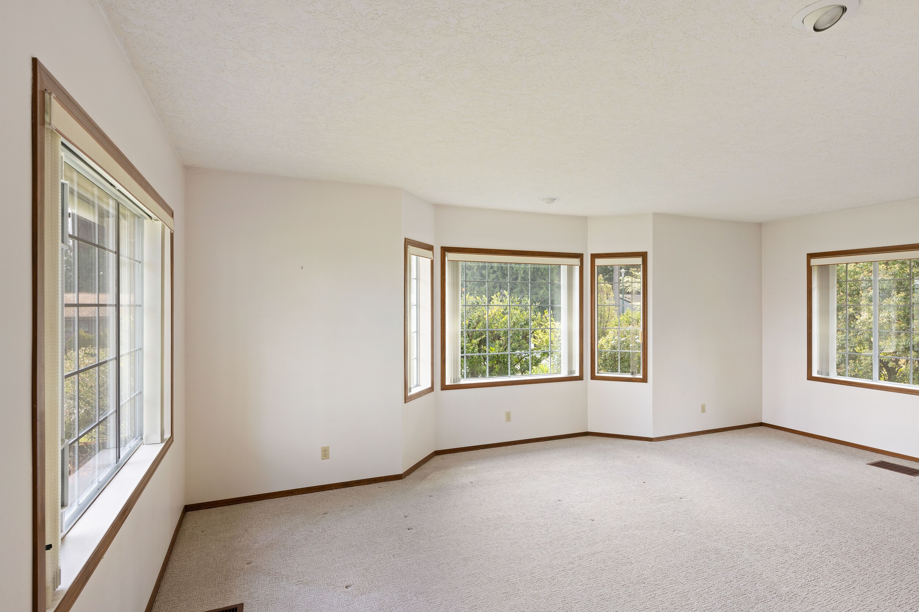 1753 Mayneview Terrace