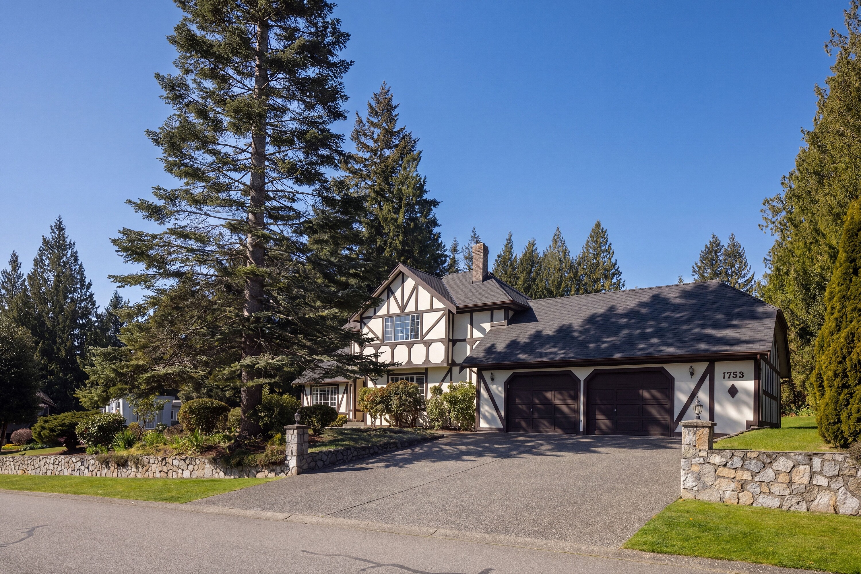 1753 Mayneview Terrace