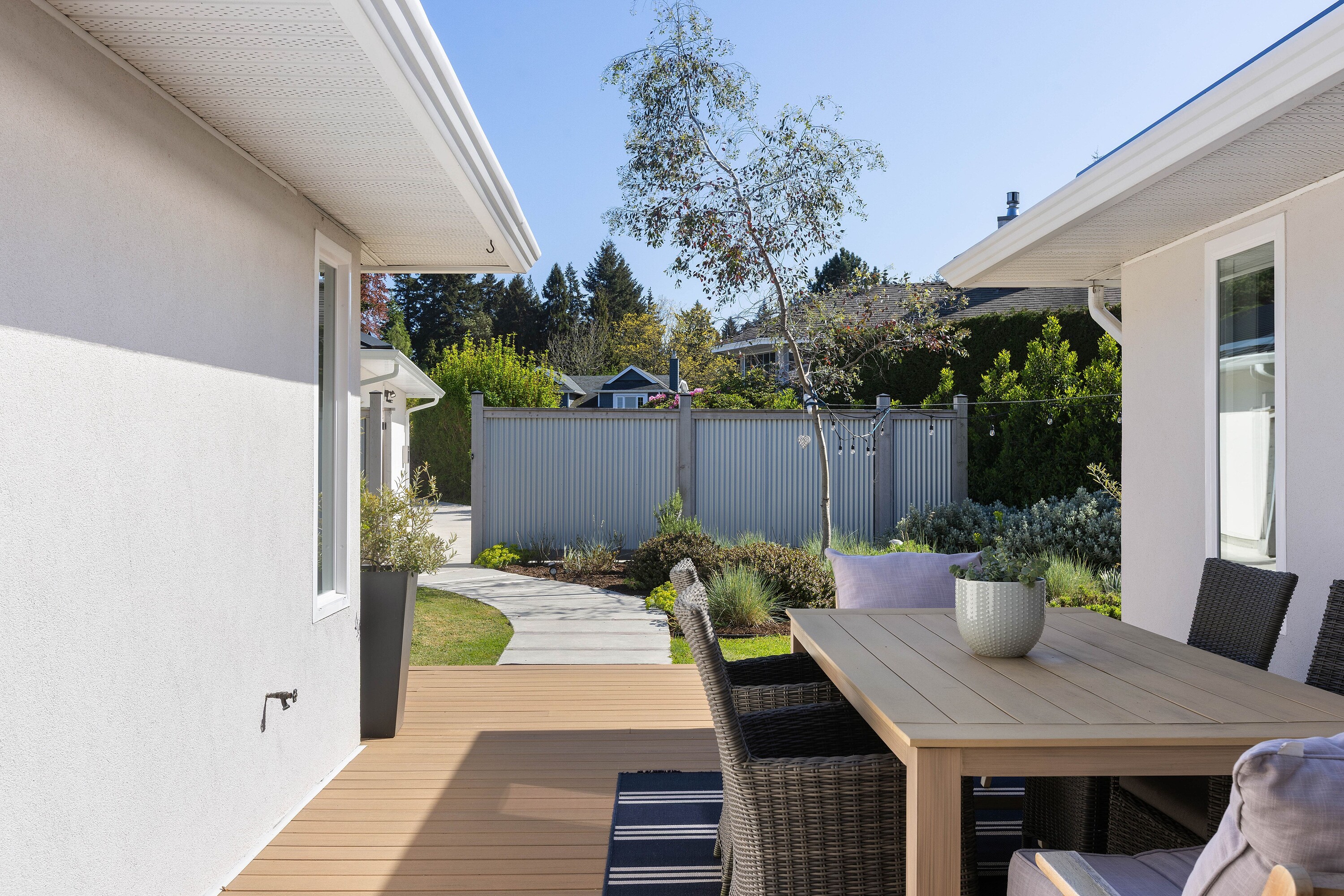 790 Del Monte Place