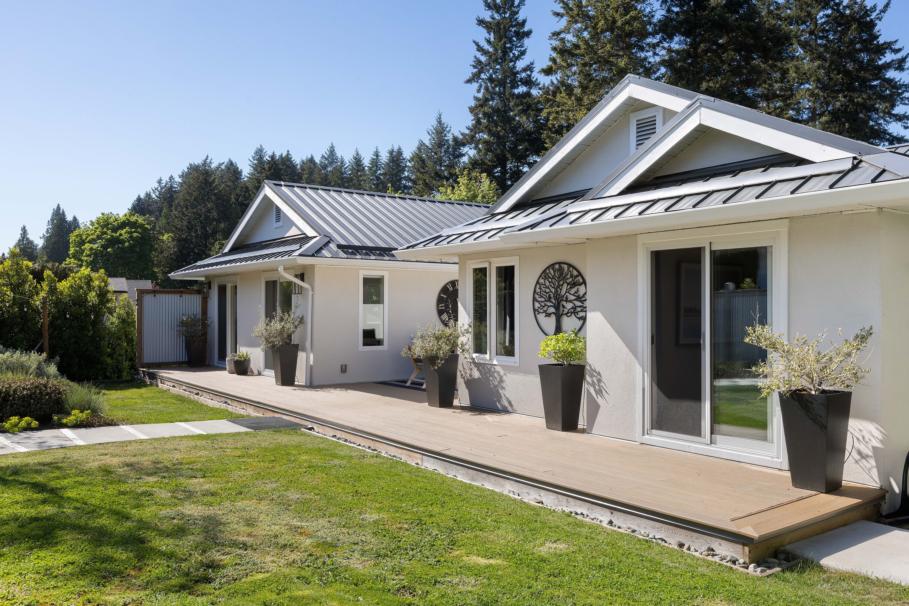 790 Del Monte Place