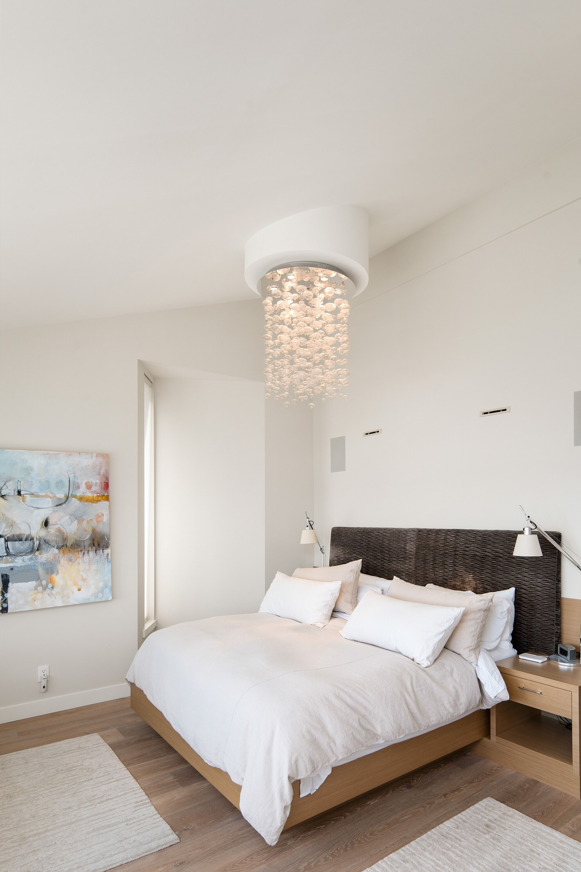 5039 Cordova Bay Road