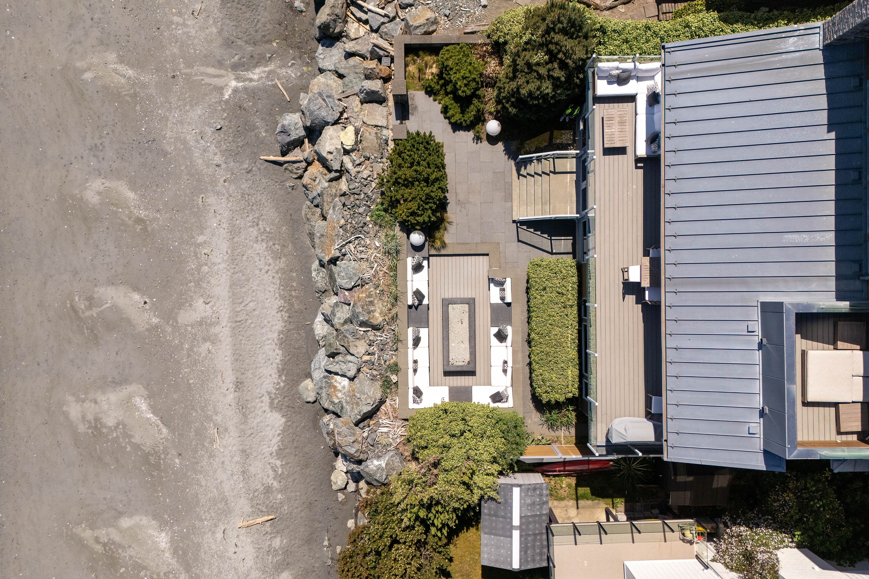 5039 Cordova Bay Road