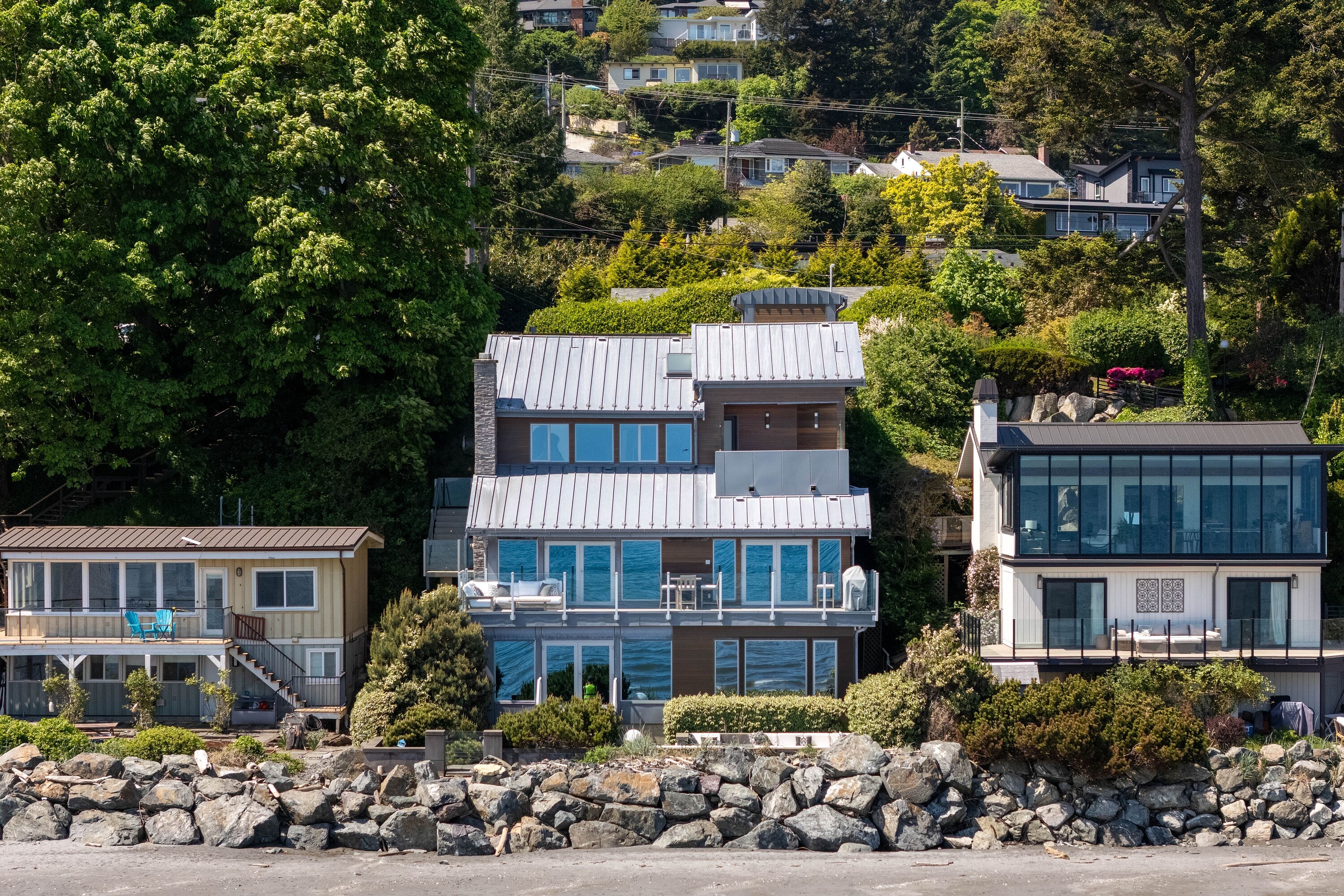 5039 Cordova Bay Road