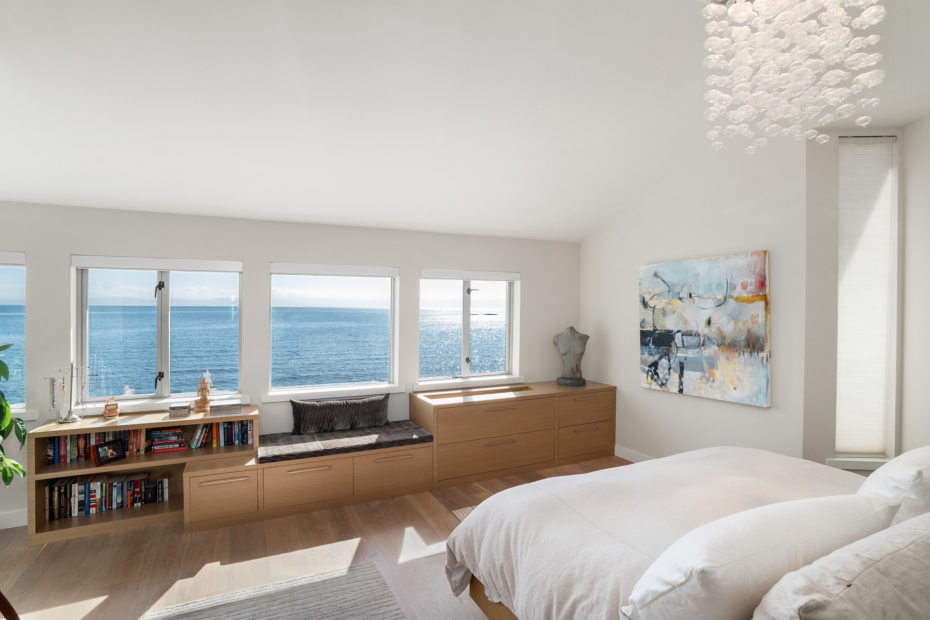 5039 Cordova Bay Road