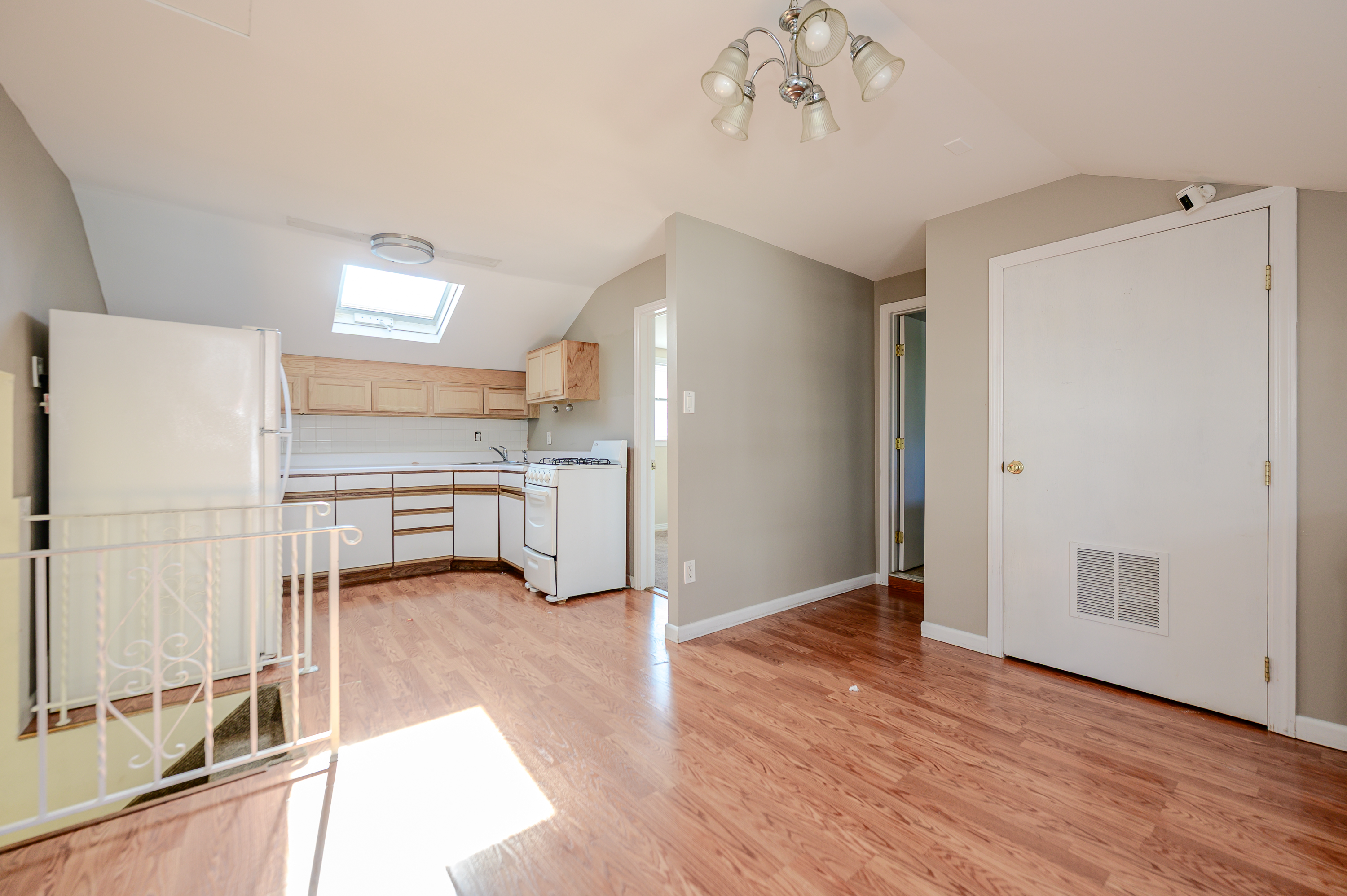 13 Truxton Road Unit# Upper