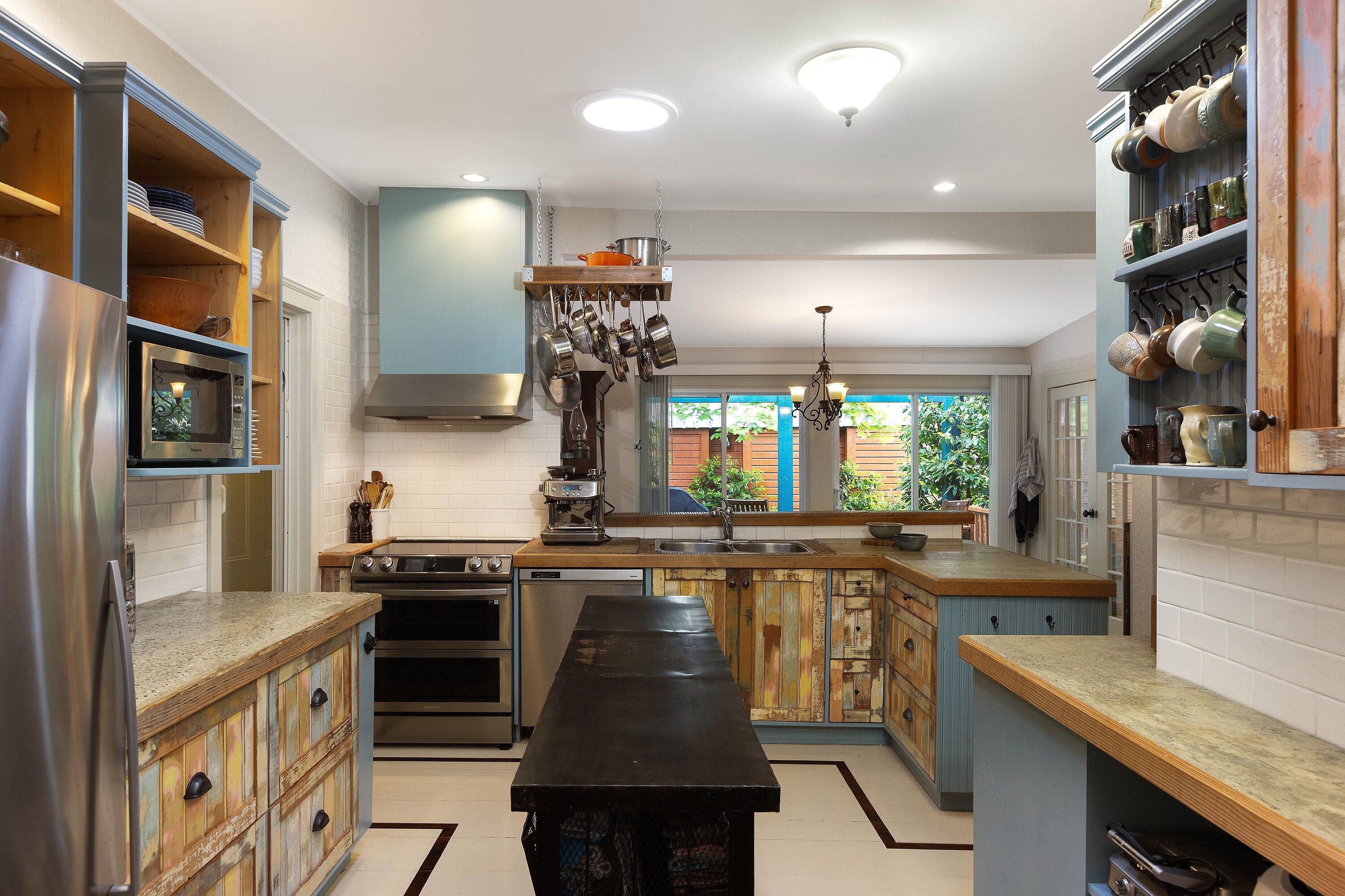 701 Connaught Road