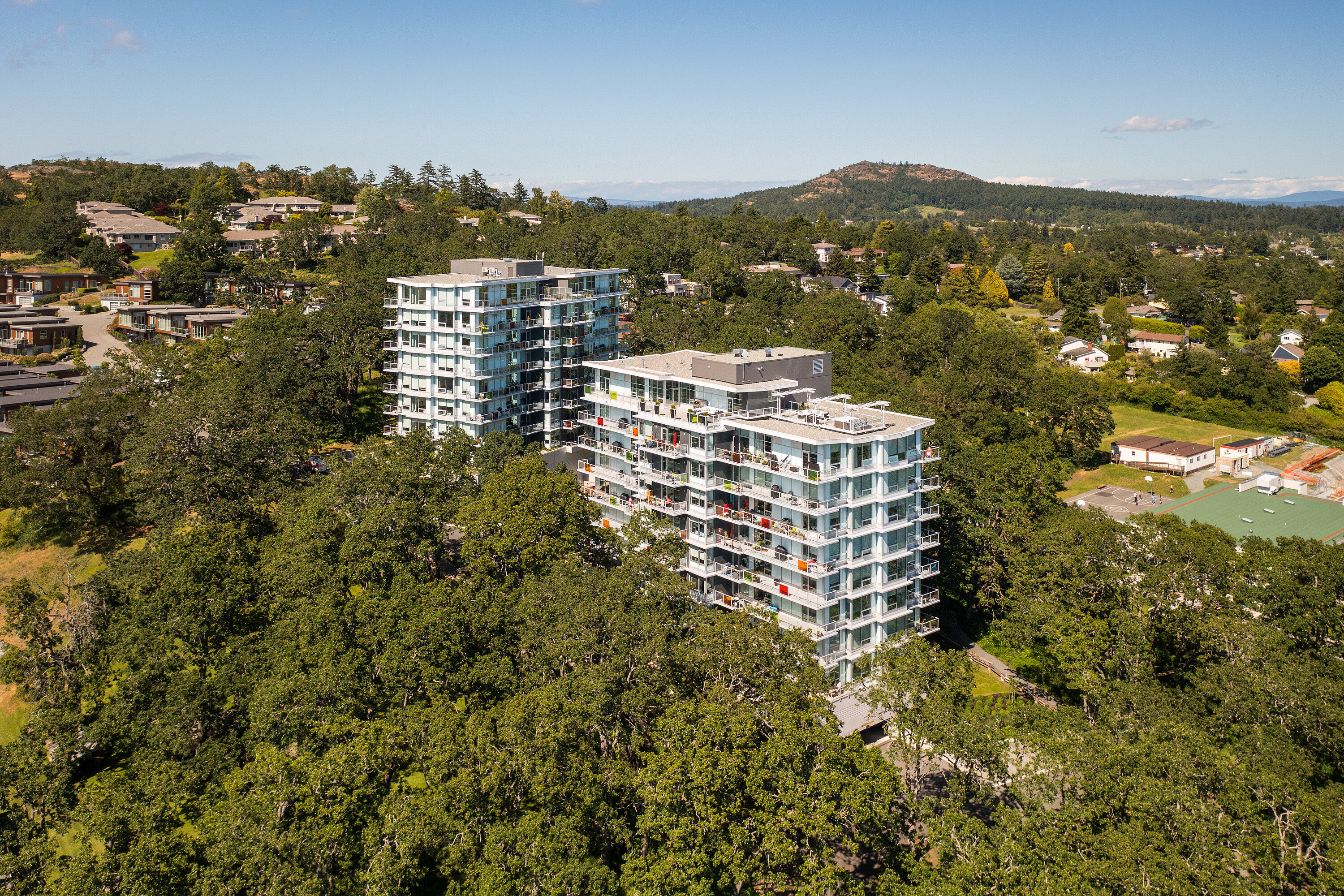 PH902-4009 Rainbow Hill Lane