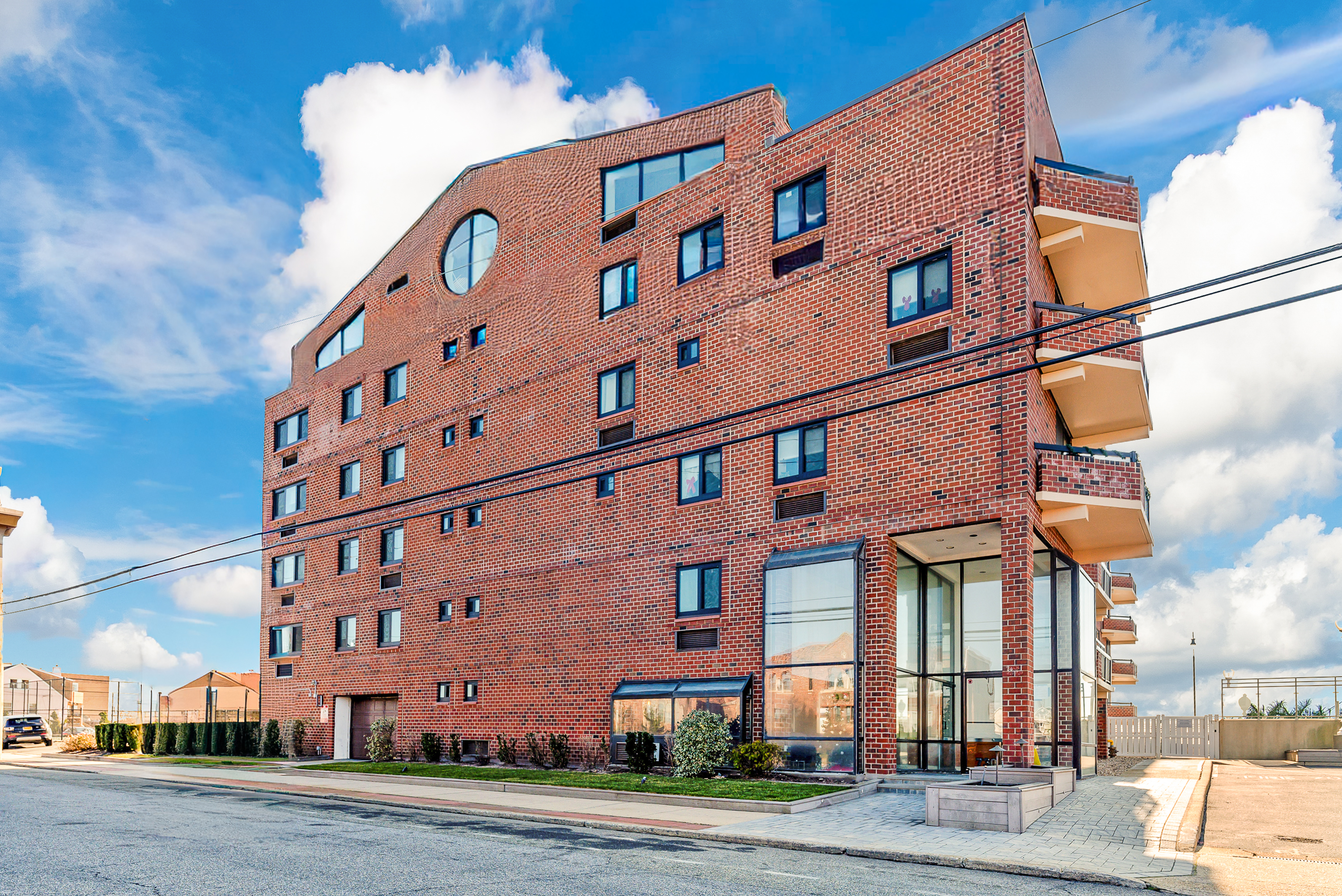 730 W Broadway Unit# 2J