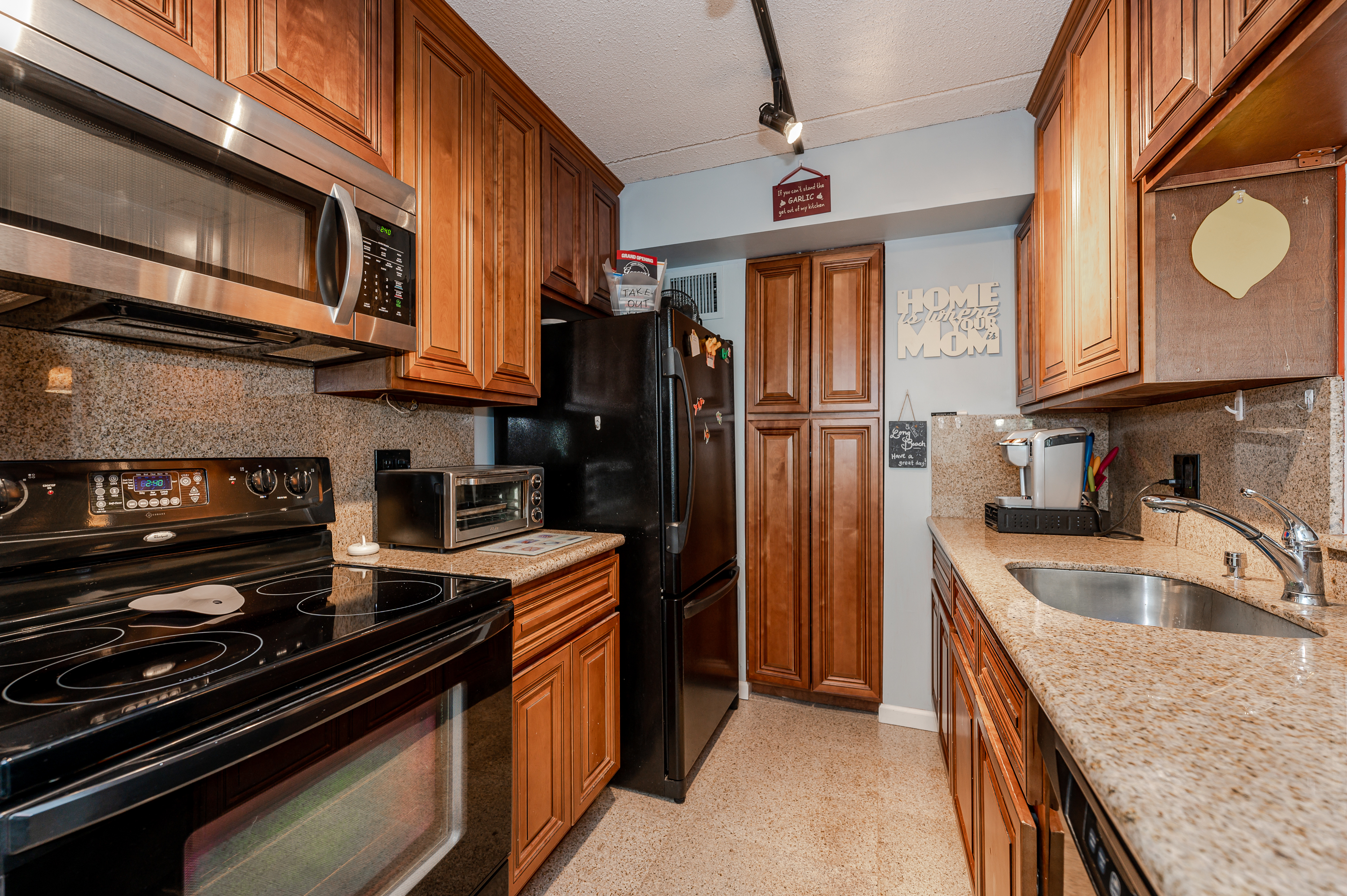 730 W Broadway Unit# 2J