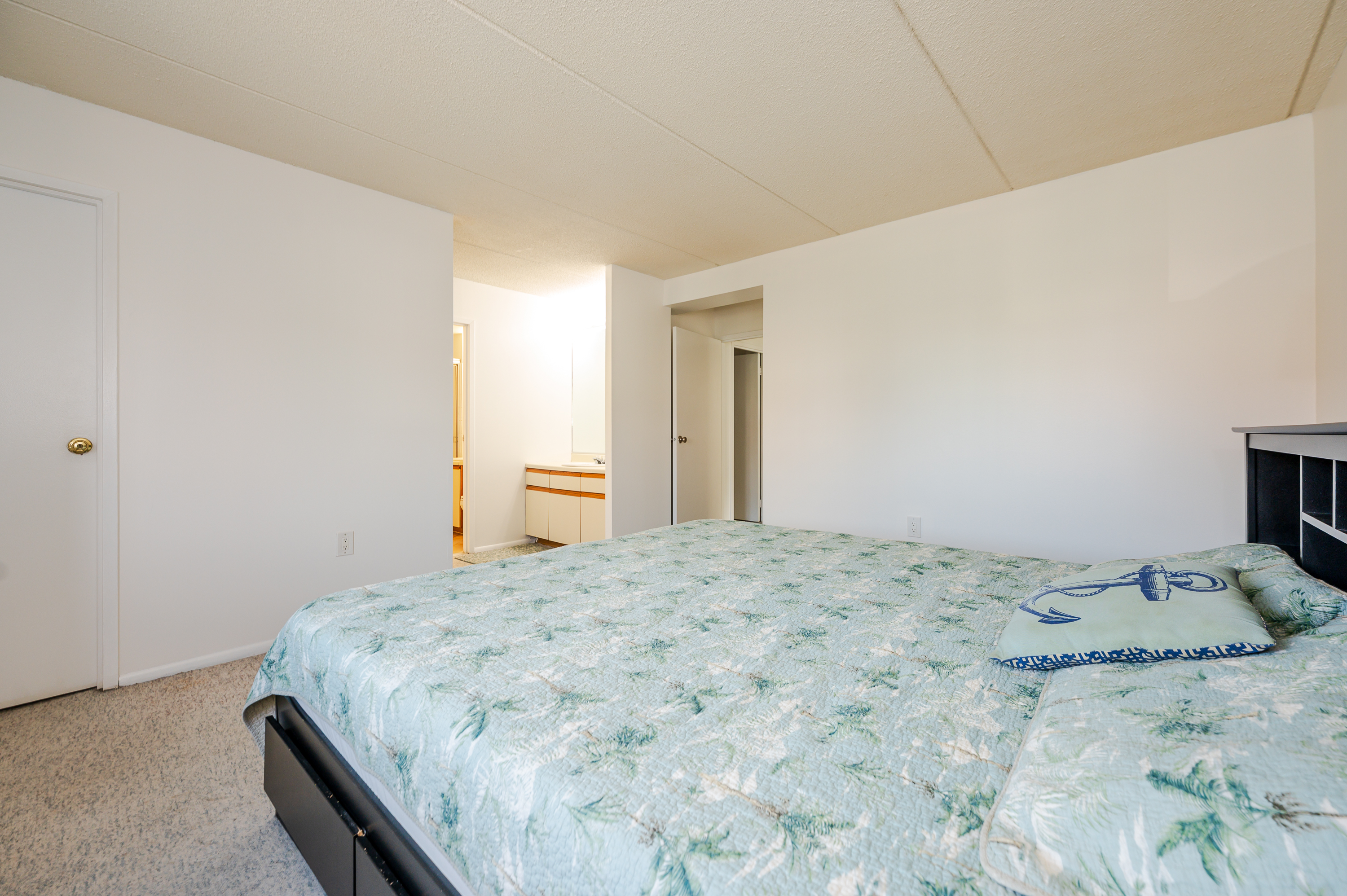 730 W Broadway Unit# 2J