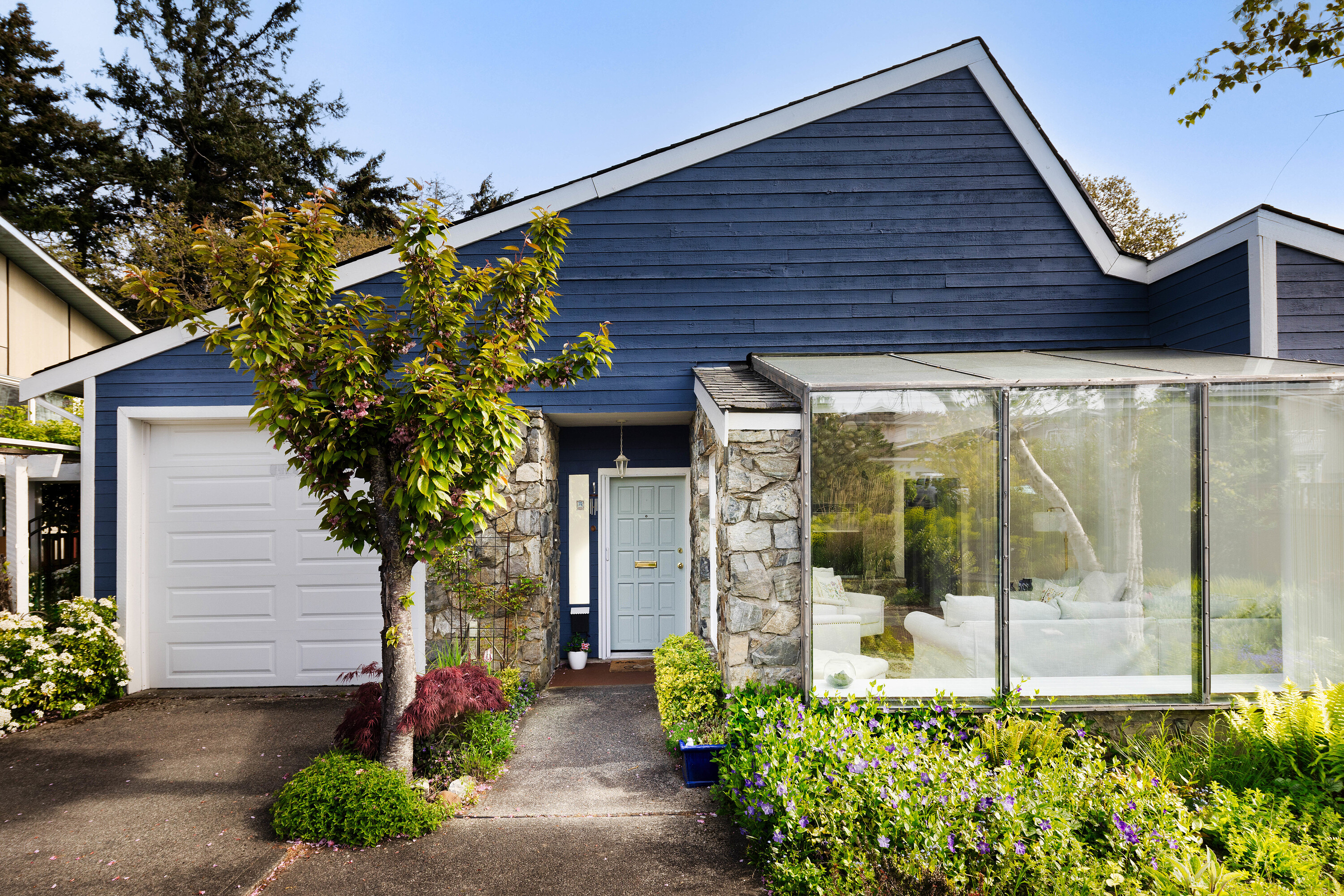 4395 Robinwood Drive