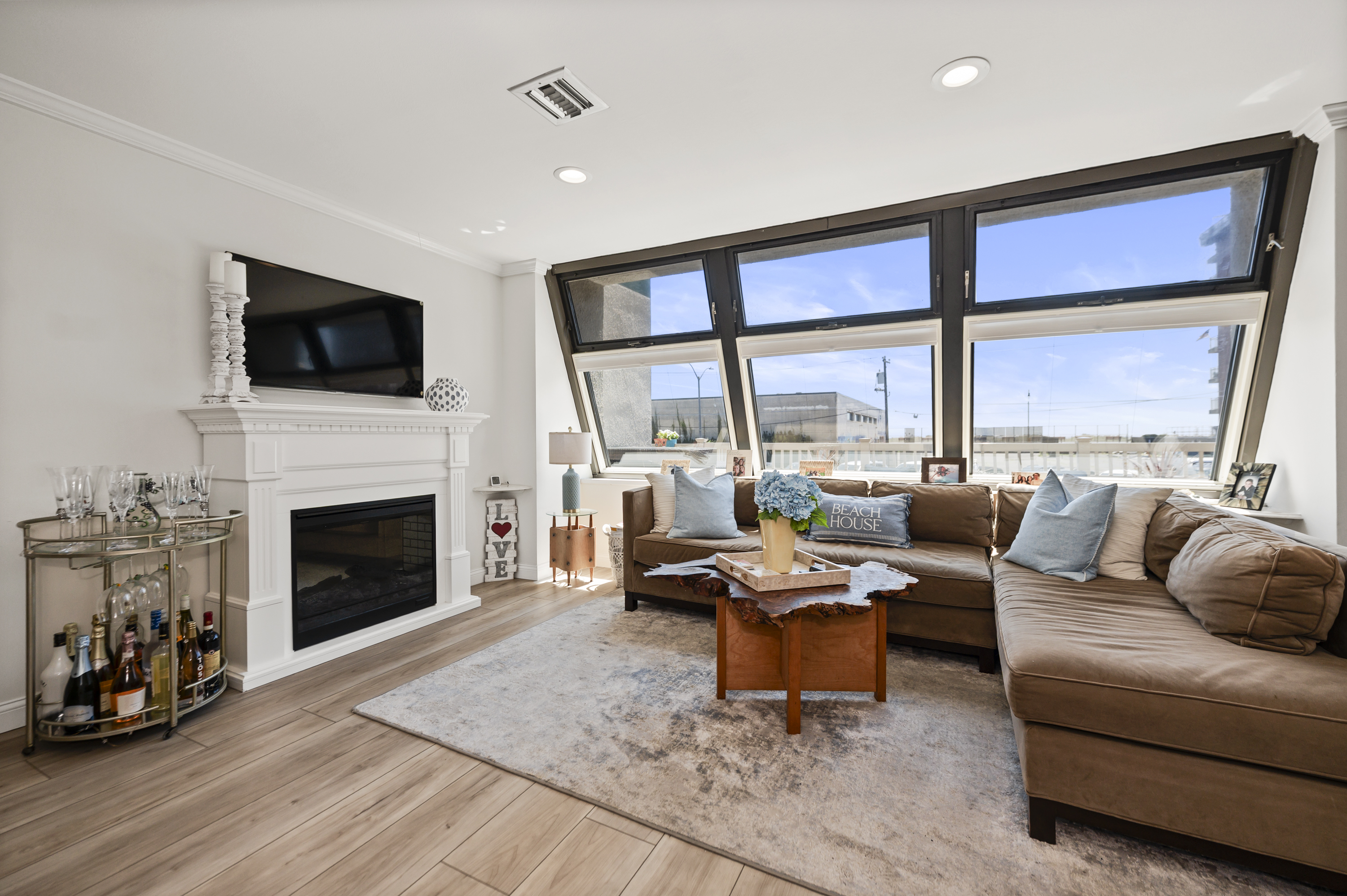 543 W Broadway Unit# A