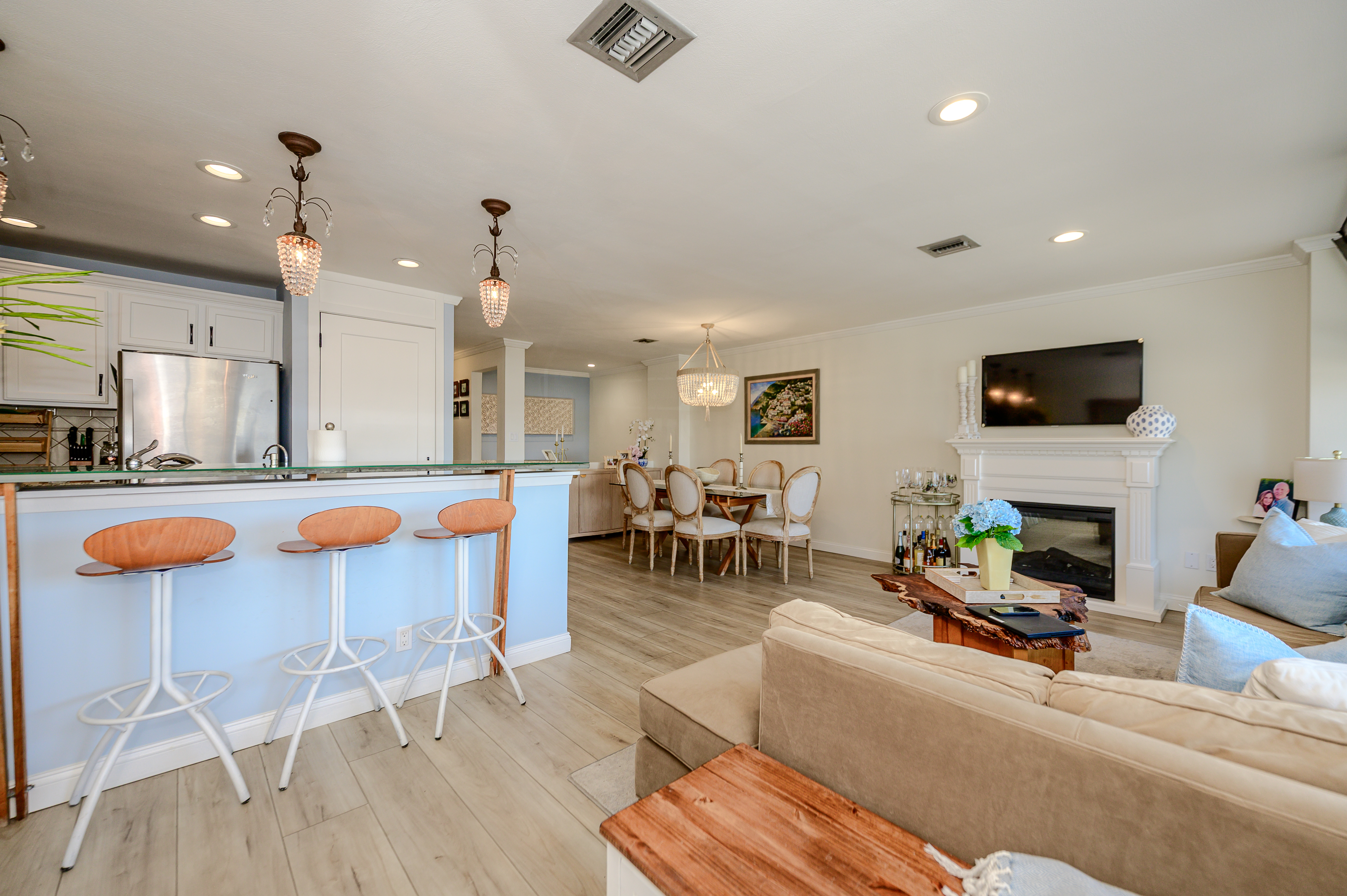 543 W Broadway Unit# A