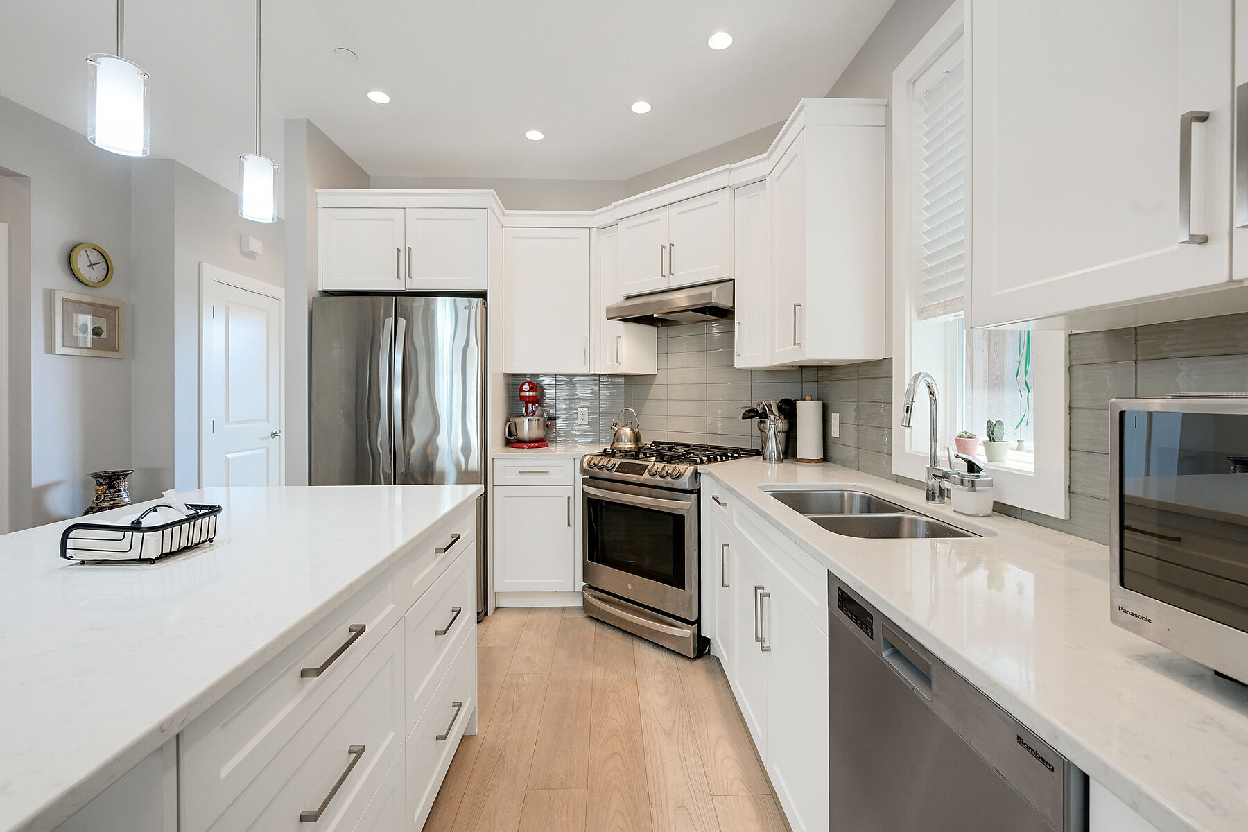6524 Arranwood Drive