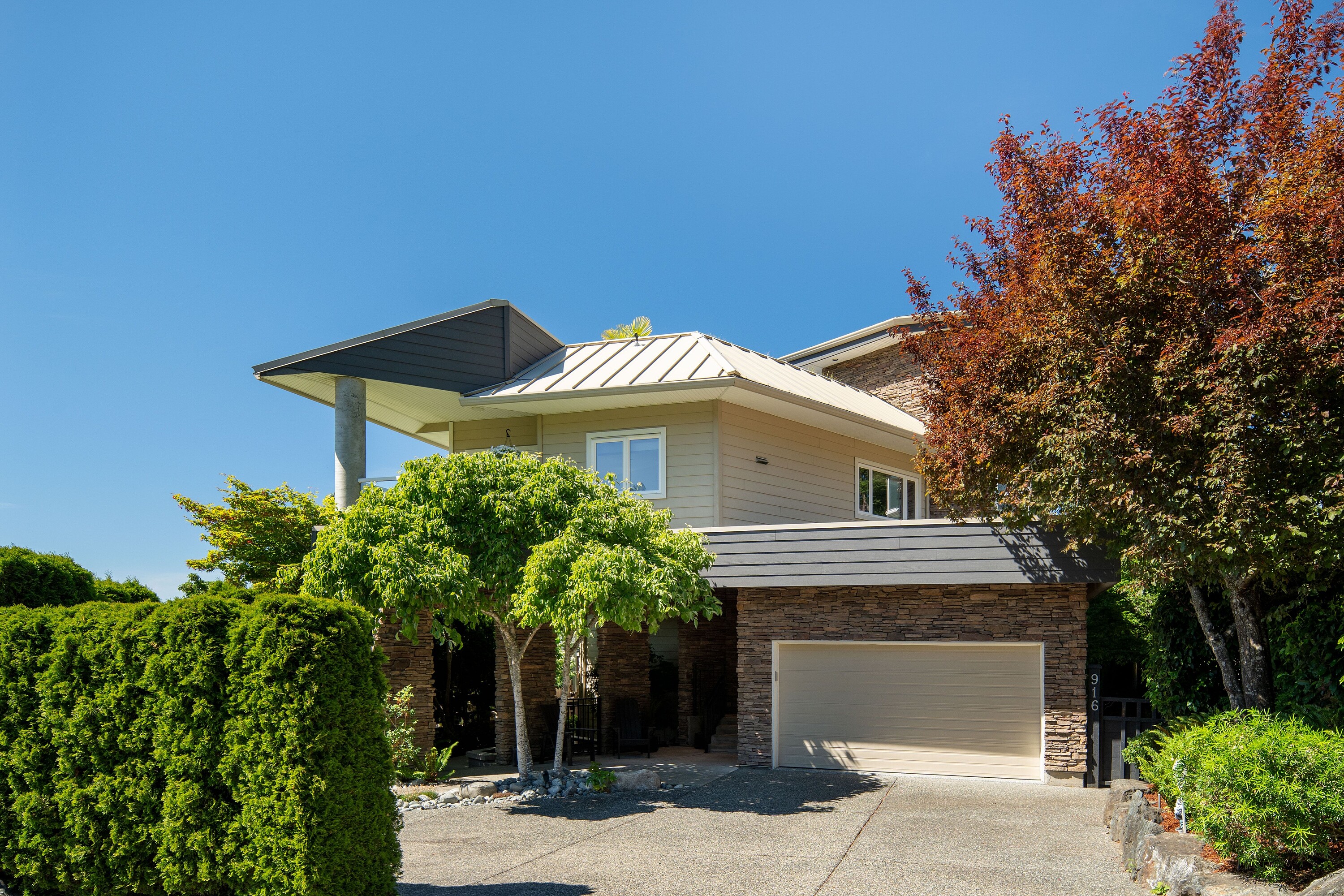 916 Grilse Lane