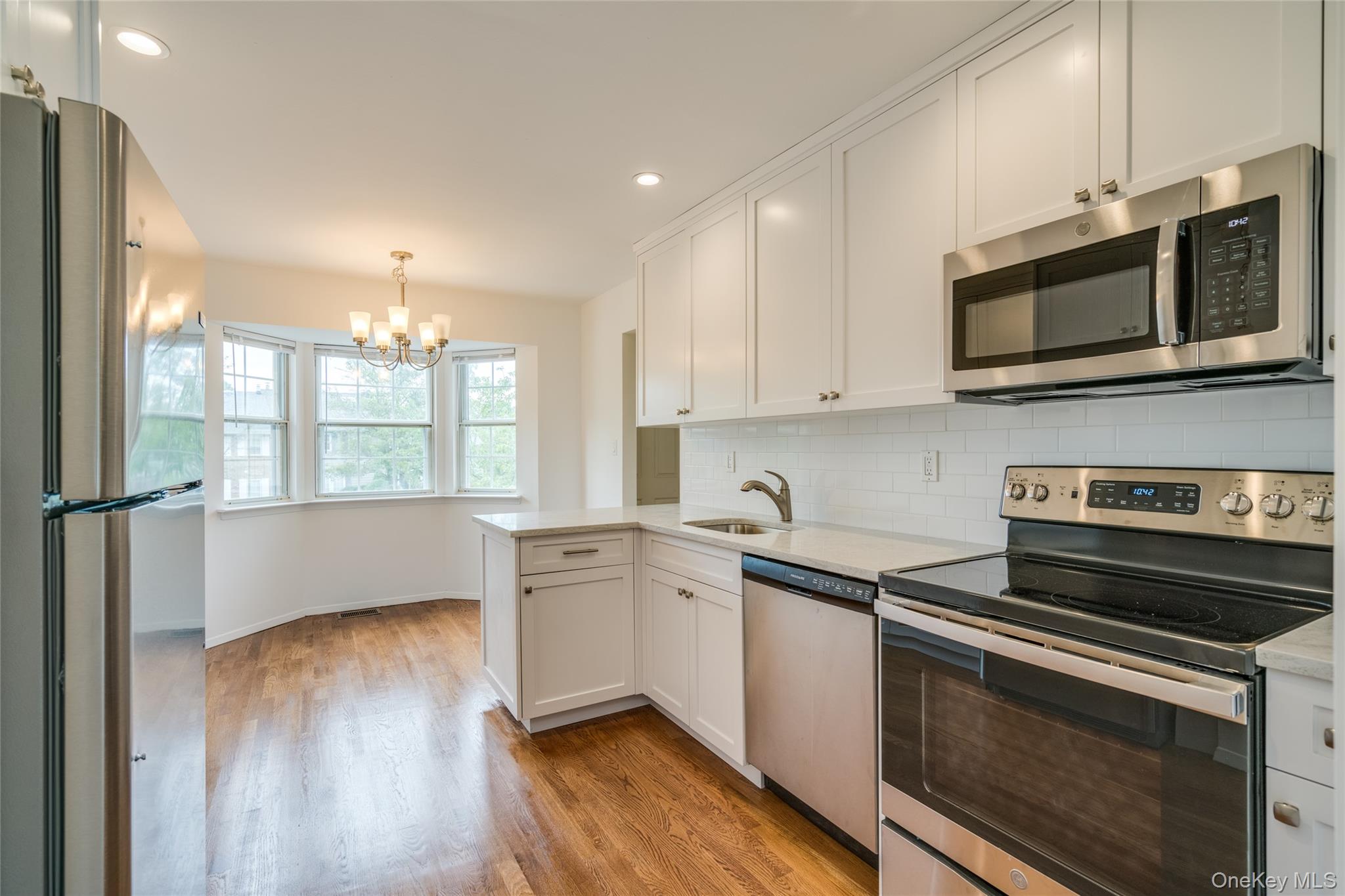 122 Woodlake Drive W 