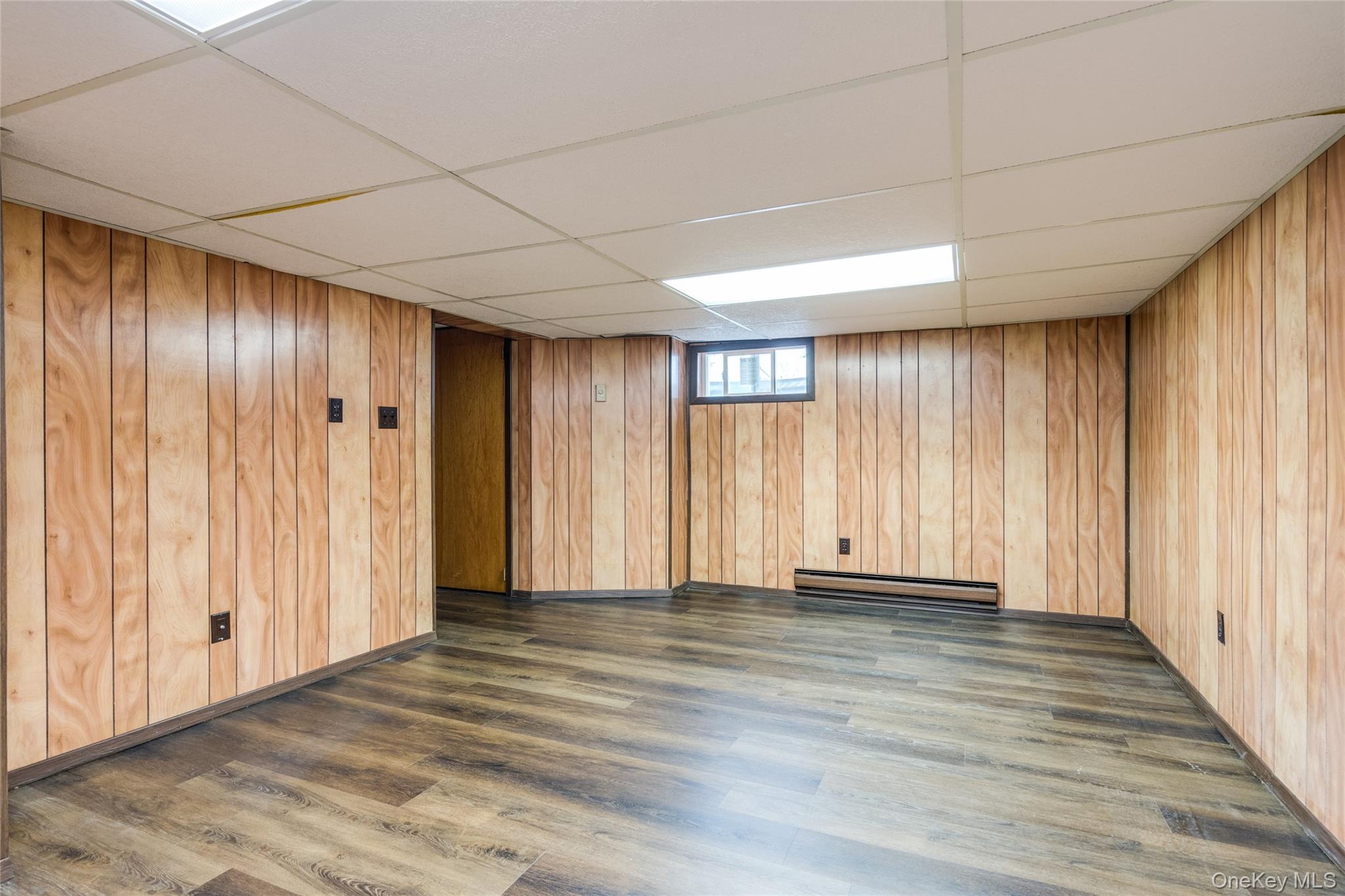 122 Woodlake Drive W 