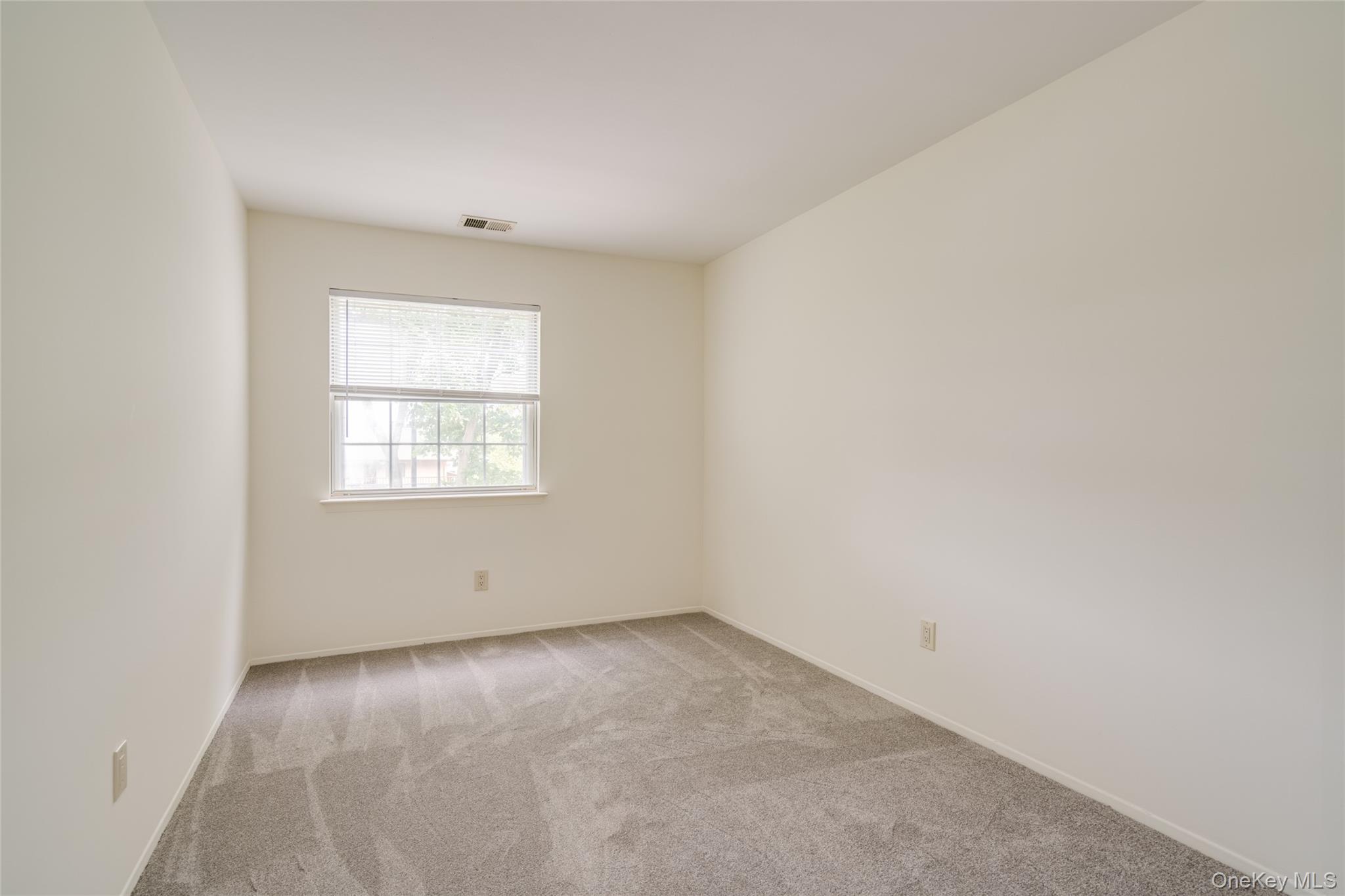 122 Woodlake Drive W 
