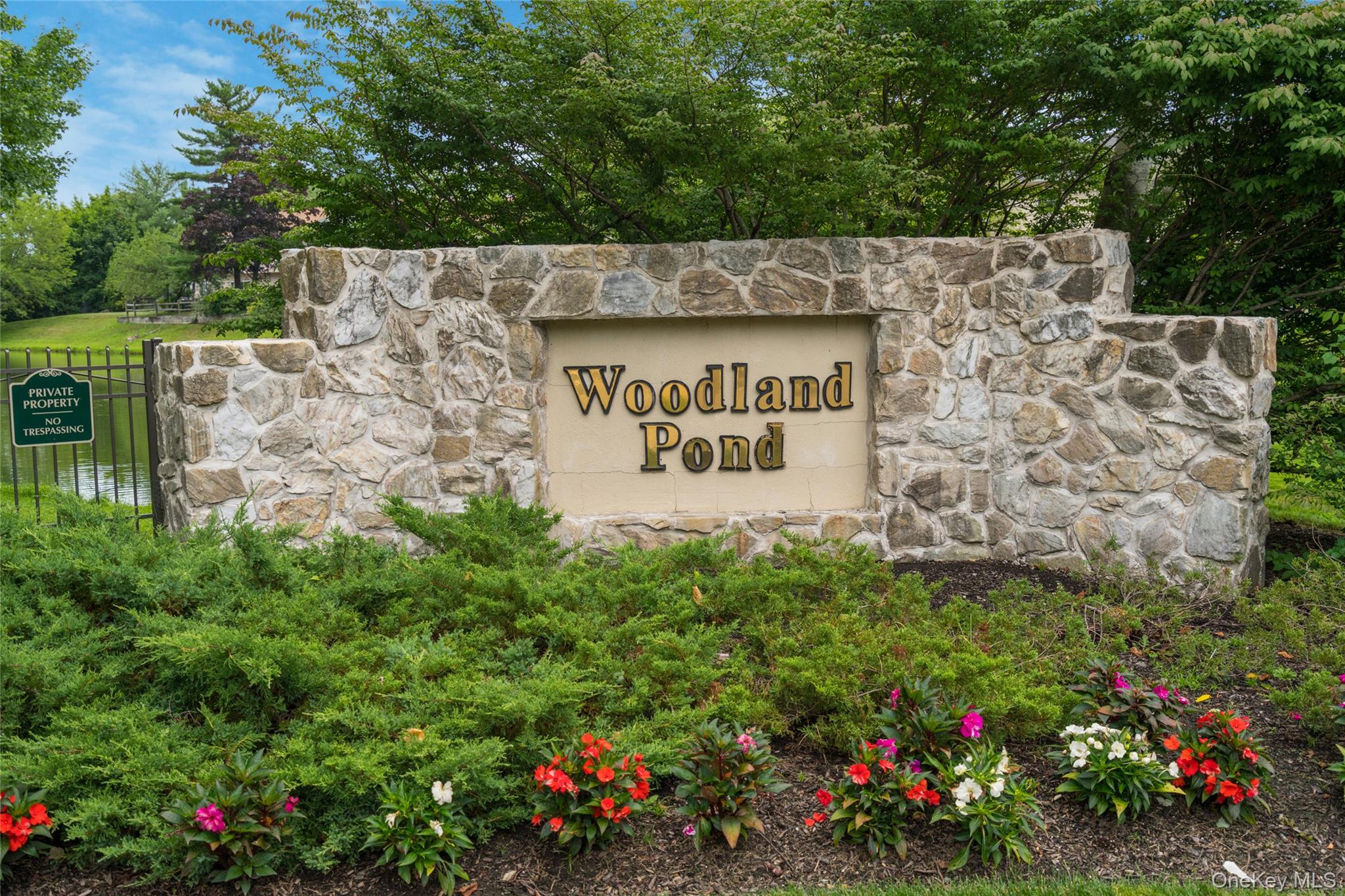 122 Woodlake Drive W 