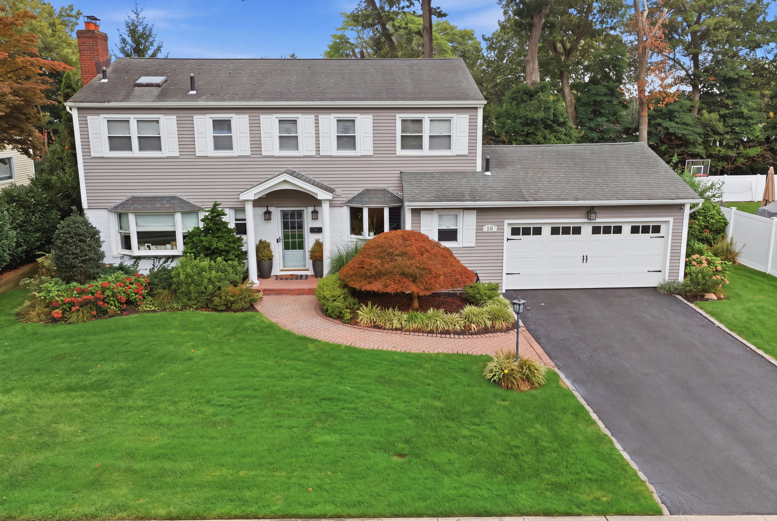 10 Hilltop Lane