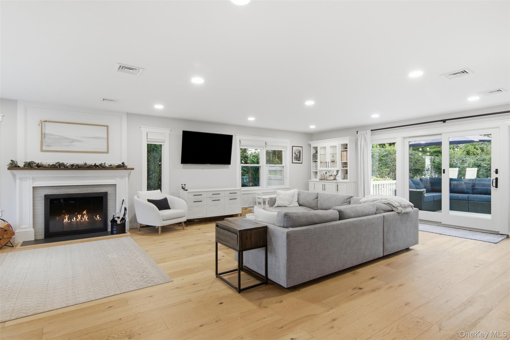 10 Hilltop Lane
