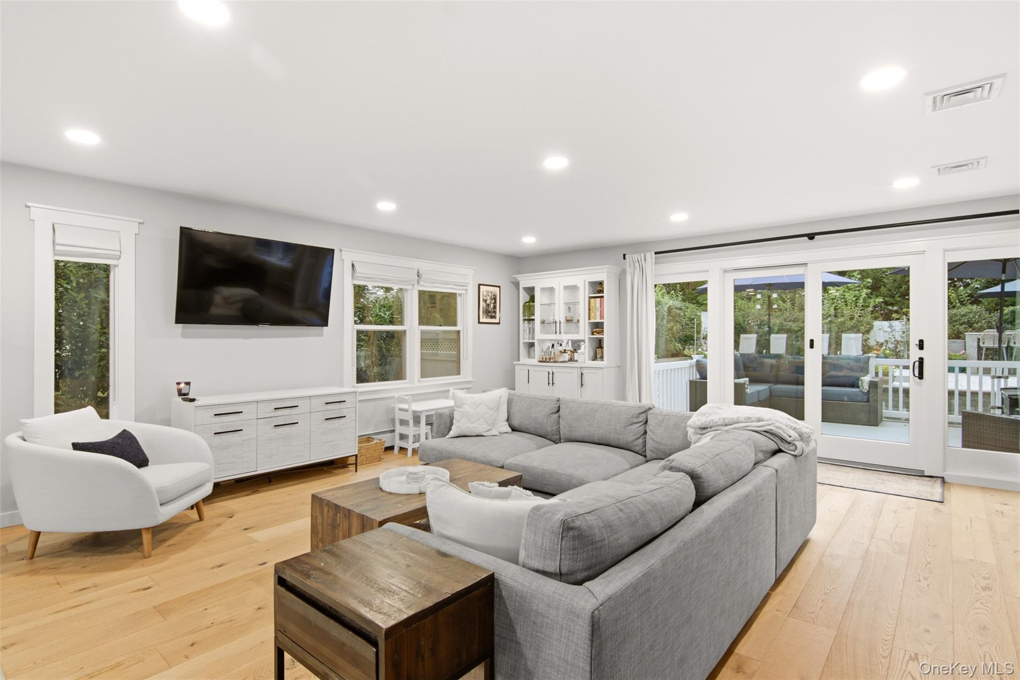 10 Hilltop Lane