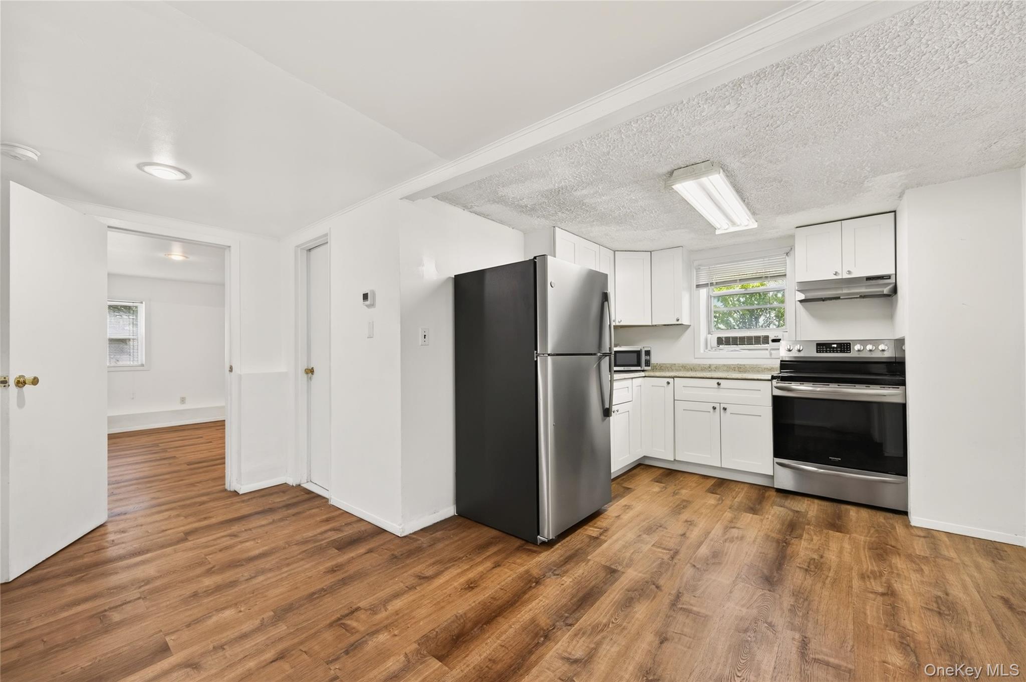 31 Nesaquake Avenue