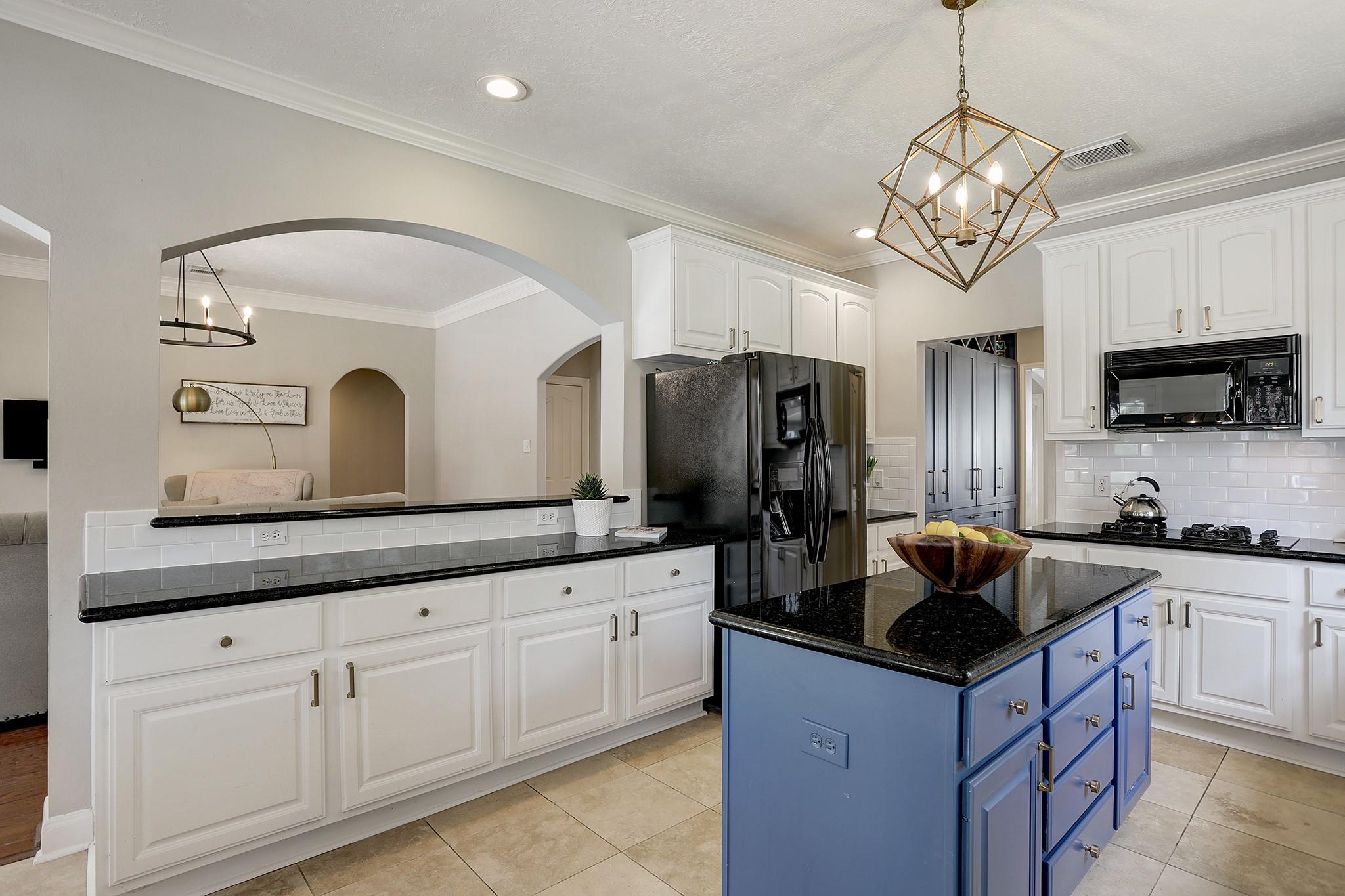 305 Tall Timbers Way