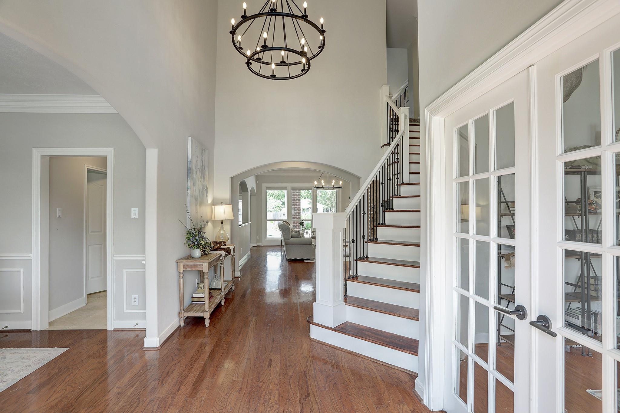 305 Tall Timbers Way