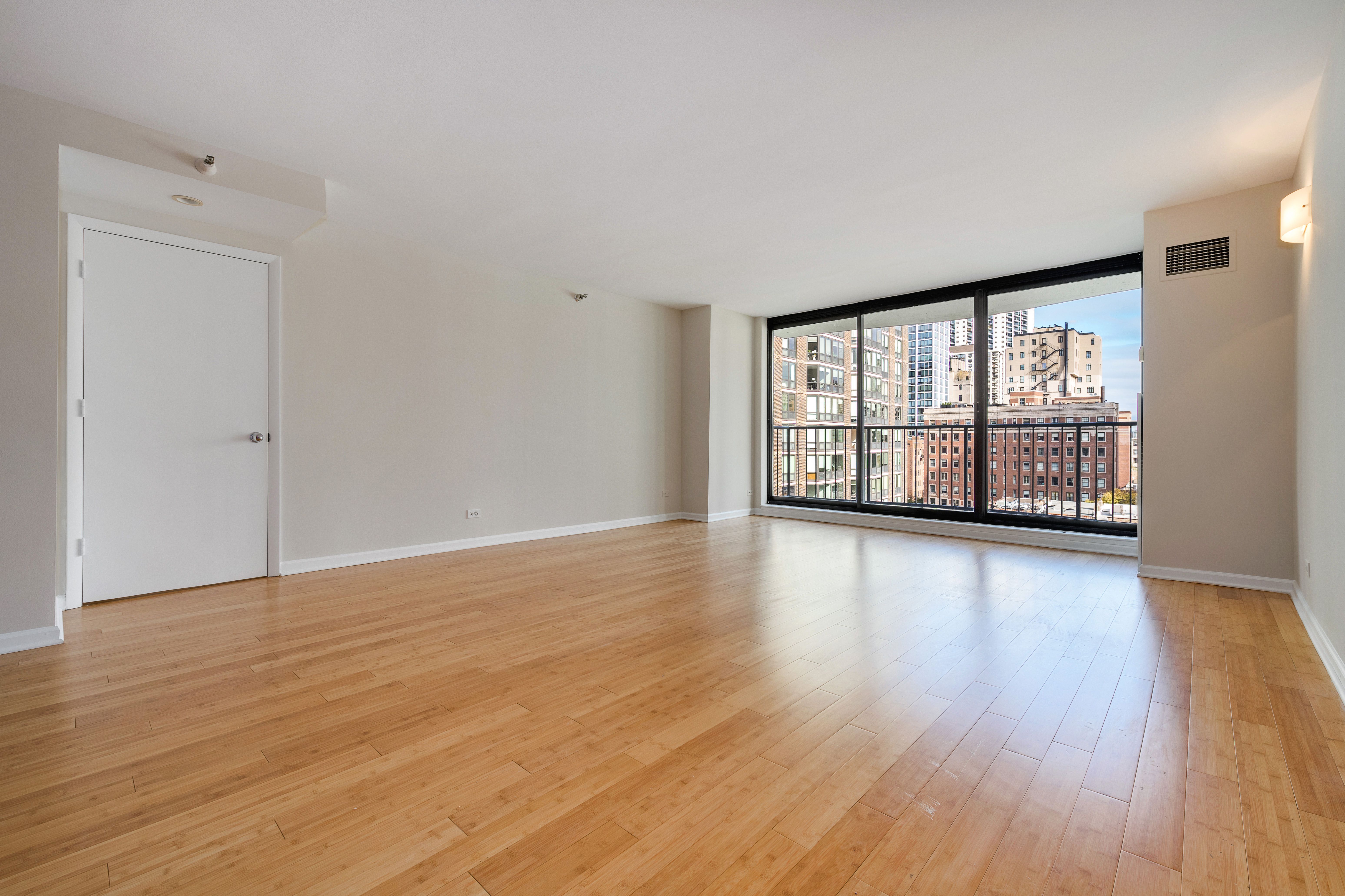 1250 N Dearborn Street Unit 8A