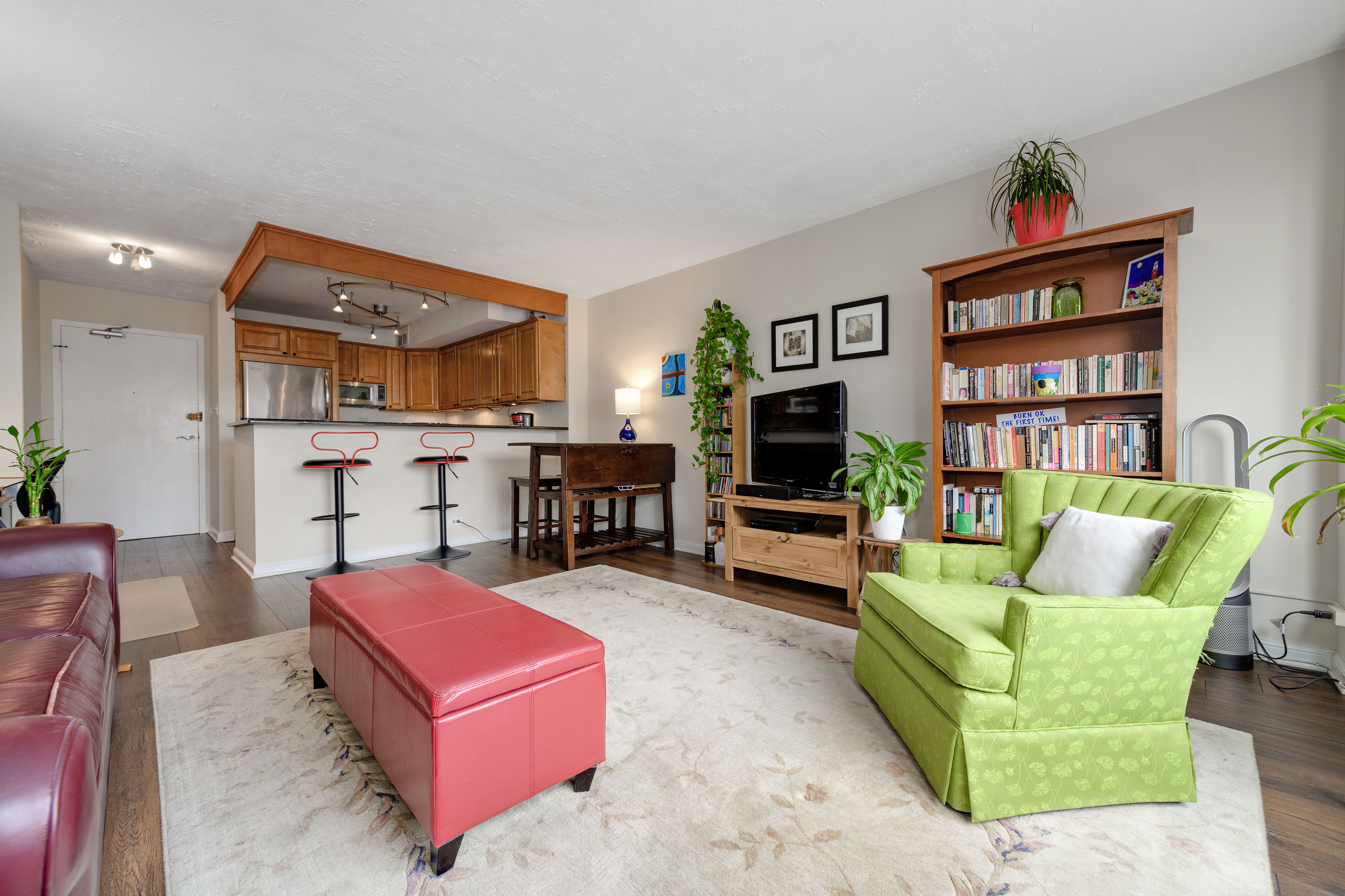 3100 N Lake Shore 1804 