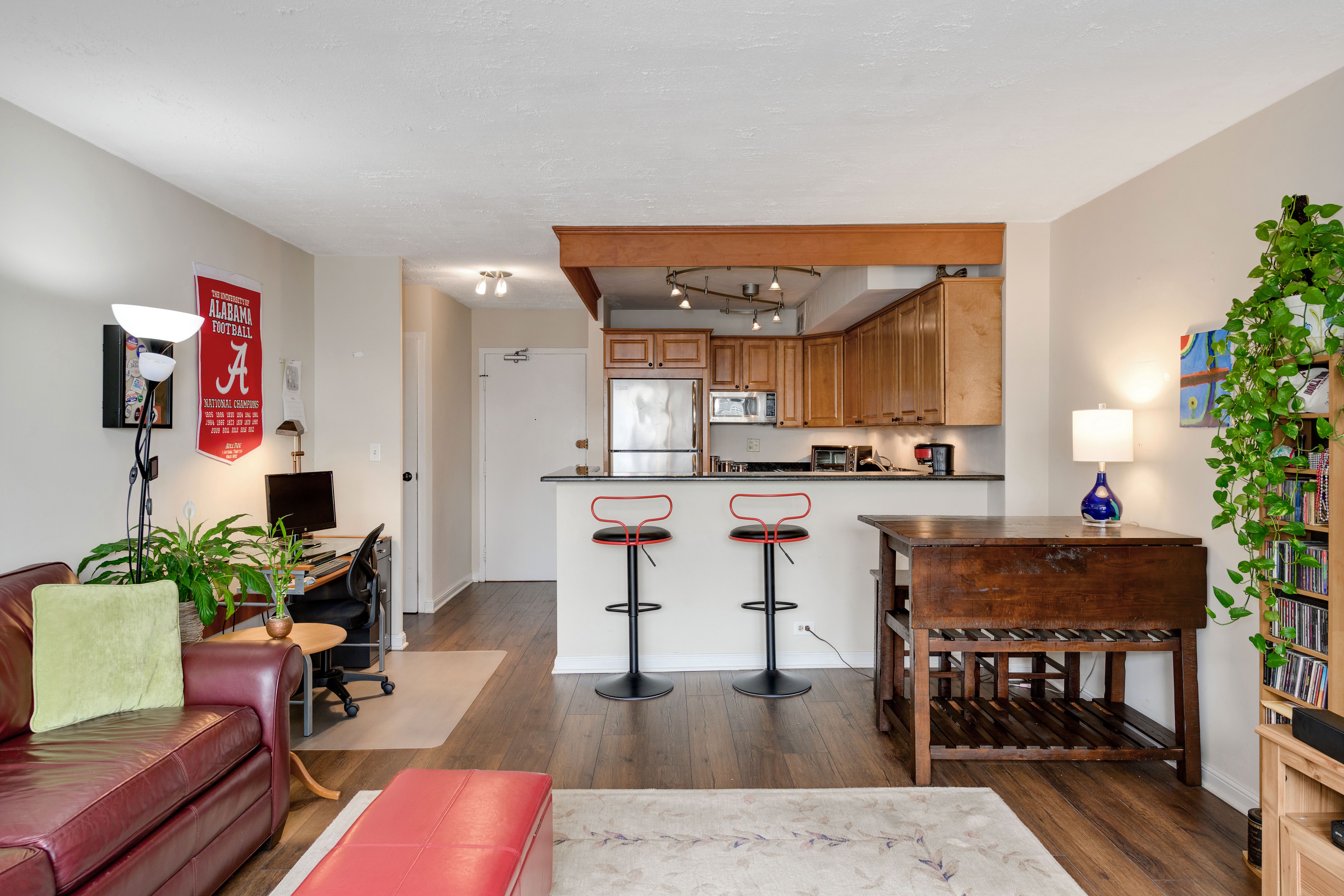 3100 N Lake Shore 1804 