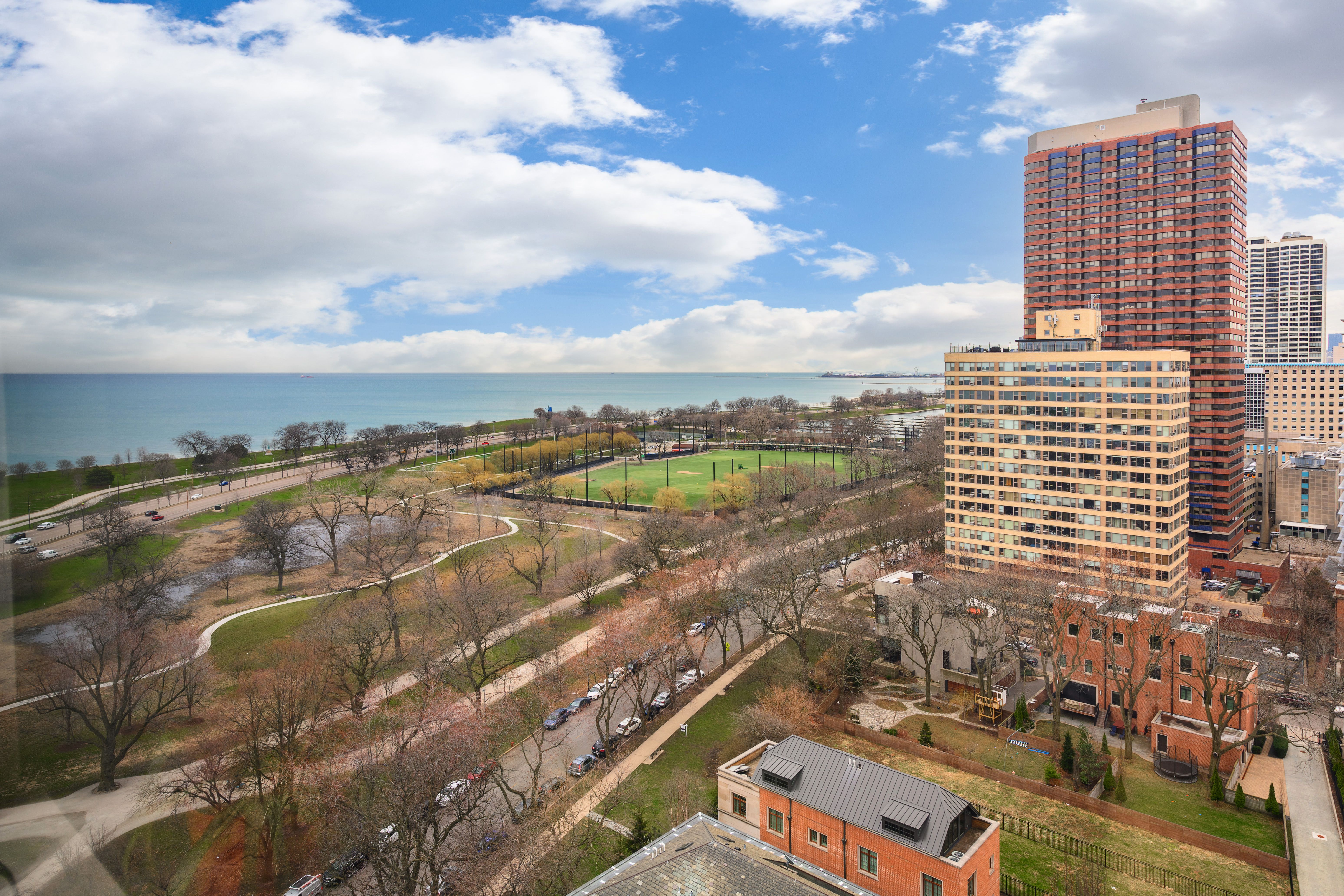 3100 N Lake Shore 1804 