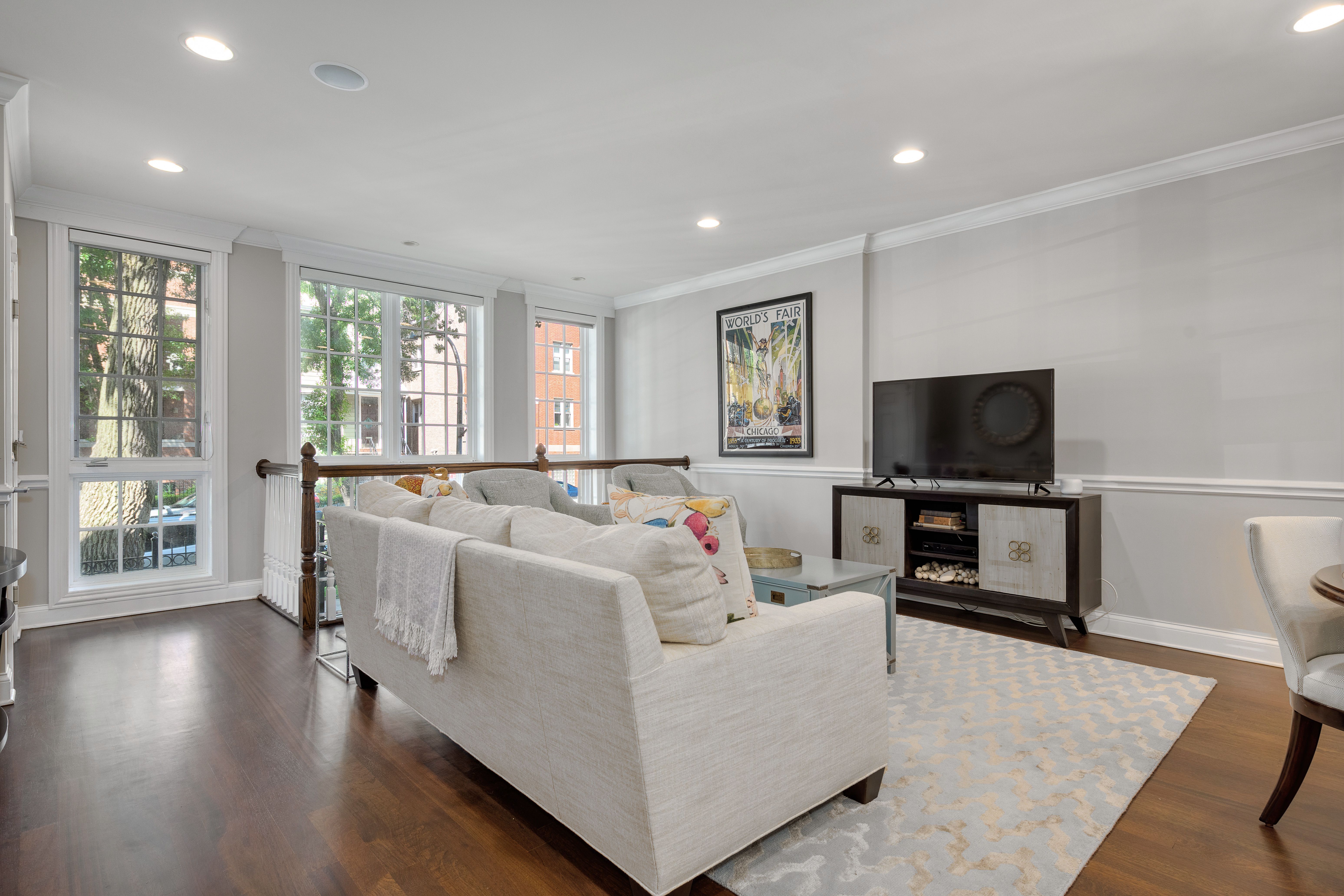 3247 N Kenmore 1N 